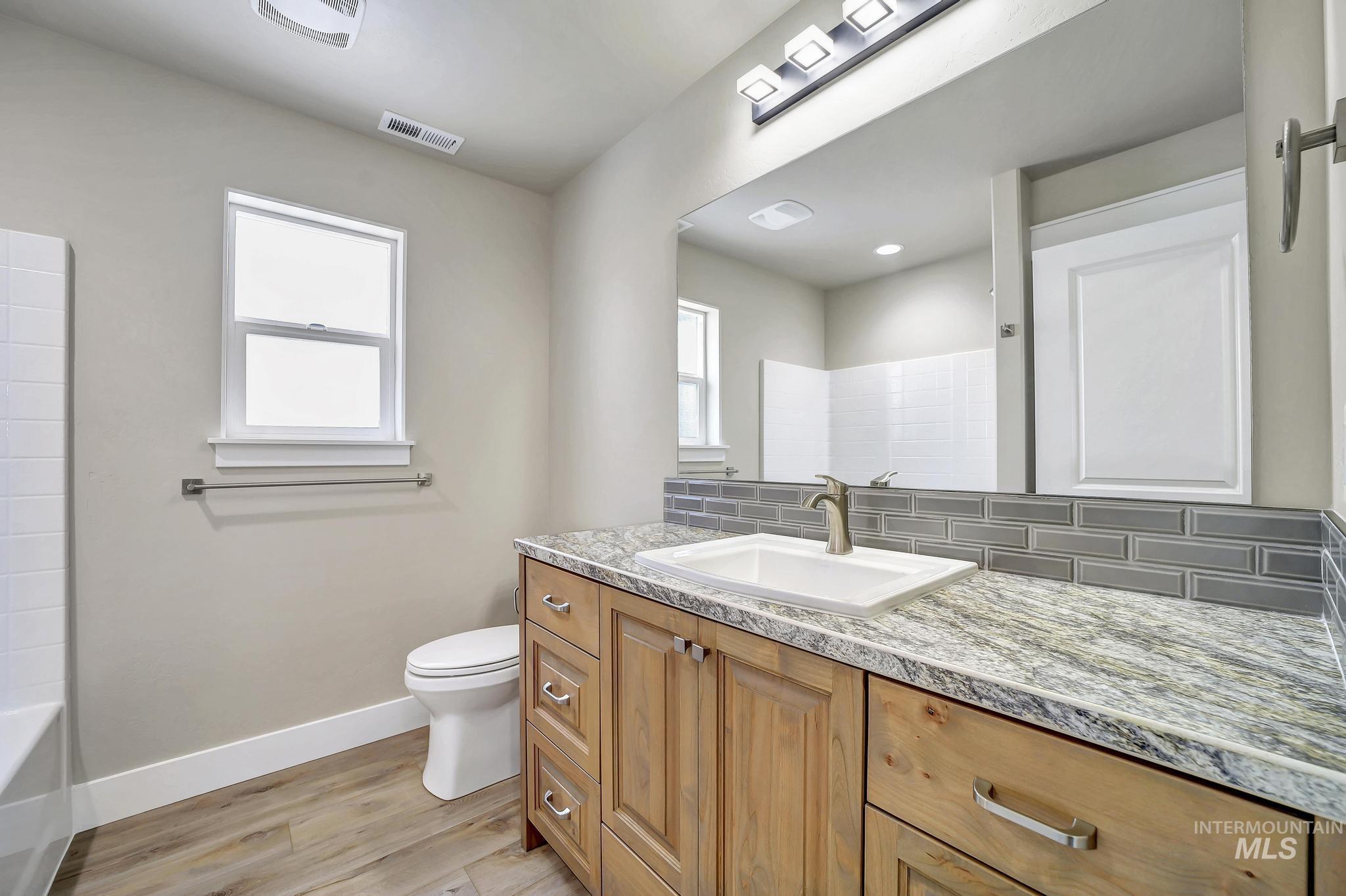 812, 816, 820, Jack Ave, Jerome, Idaho 83338, 4 Bedrooms, 2.5 Bathrooms, Residential Income For Sale, Price $2,376,000, 98946817