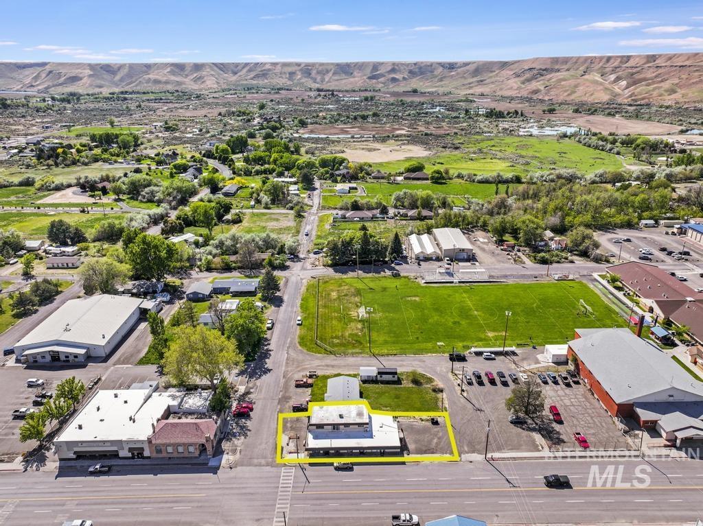 111 Main, Hagerman, Idaho 83332, 2 Bedrooms, 1 Bathroom, Residential Income For Sale, Price $549,900, 98946822