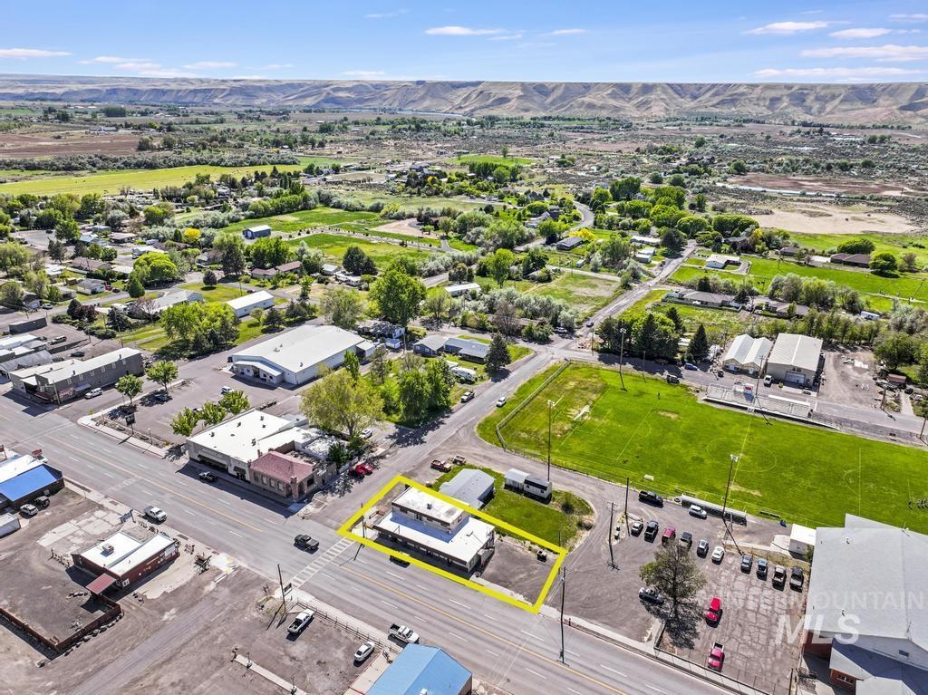 111 Main, Hagerman, Idaho 83332, 2 Bedrooms, 1 Bathroom, Residential Income For Sale, Price $549,900, 98946822