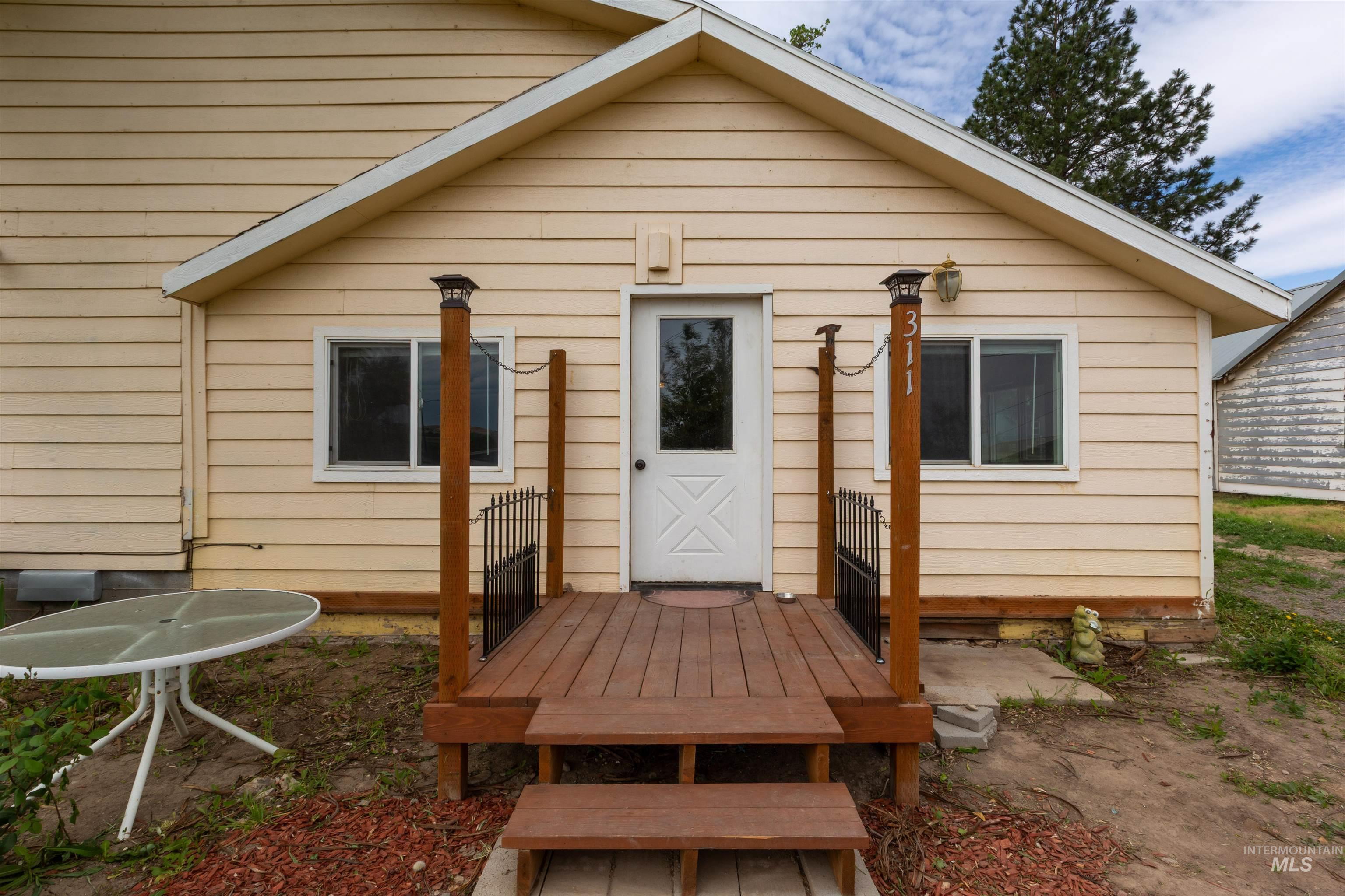 311 Patton St, Marsing, Idaho 83639-5107, 2 Bedrooms, 1 Bathroom, Residential For Sale, Price $235,000, 98946824