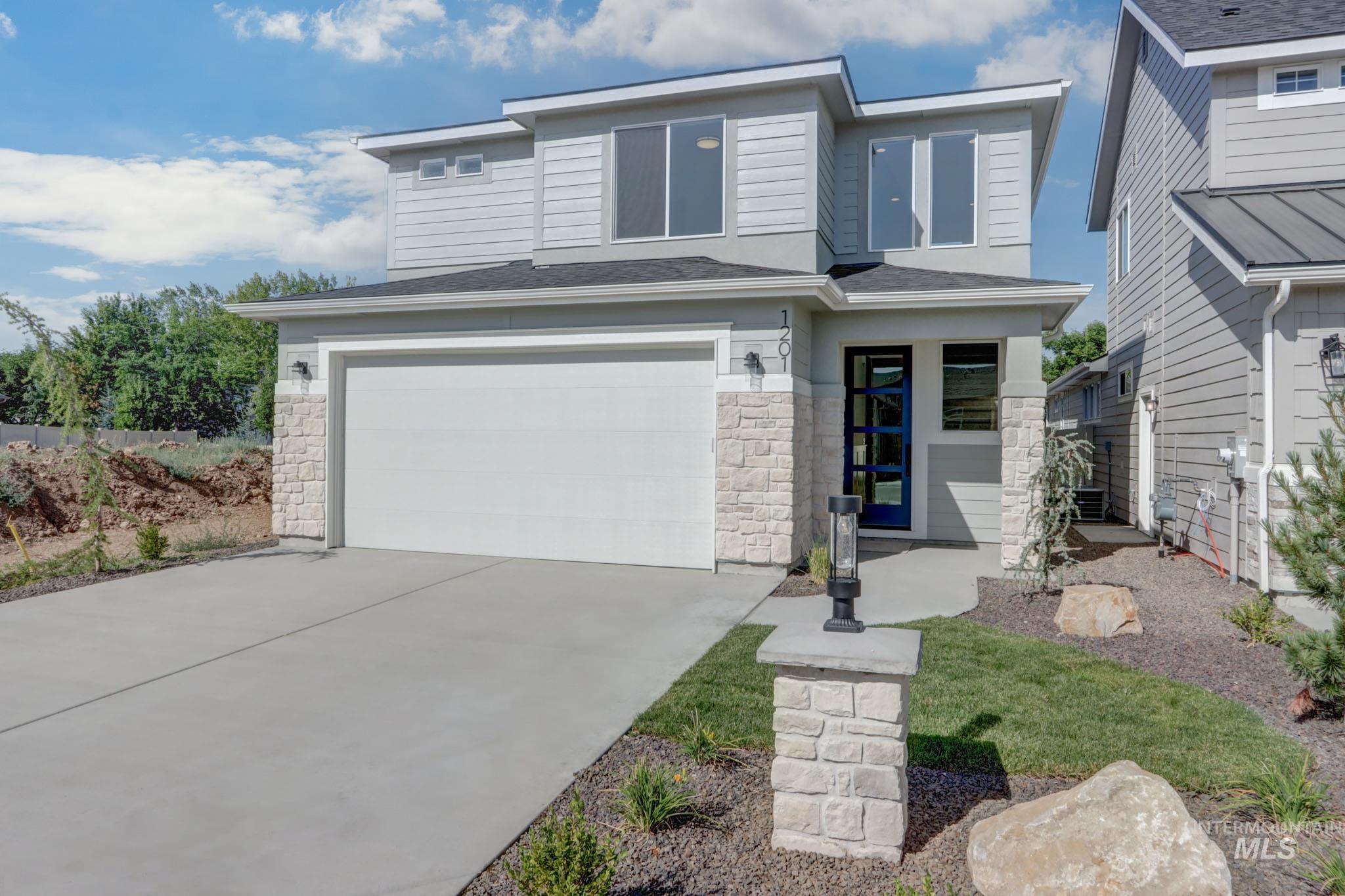 1201 N Meadowglen Ave, Meridian, Idaho 83642, 3 Bedrooms, 2.5 Bathrooms, Residential For Sale, Price $559,900,MLS 98946848