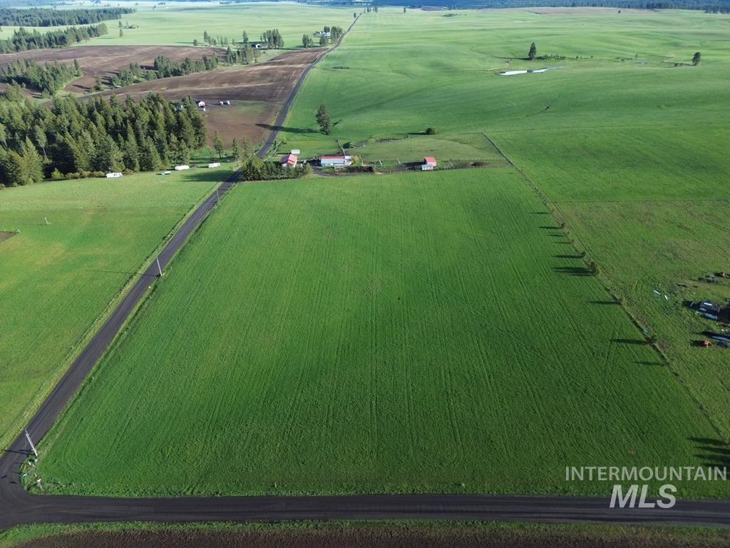 1585 Woodside Road, Winchester, Idaho 83555, 2 Bedrooms, 1 Bathroom, Residential For Sale, Price $525,000, 98946875