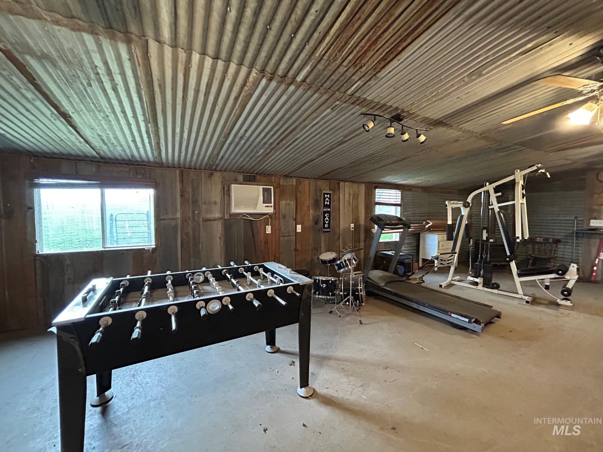 1585 Woodside Road, Winchester, Idaho 83555, 2 Bedrooms, 1 Bathroom, Residential For Sale, Price $525,000, 98946875