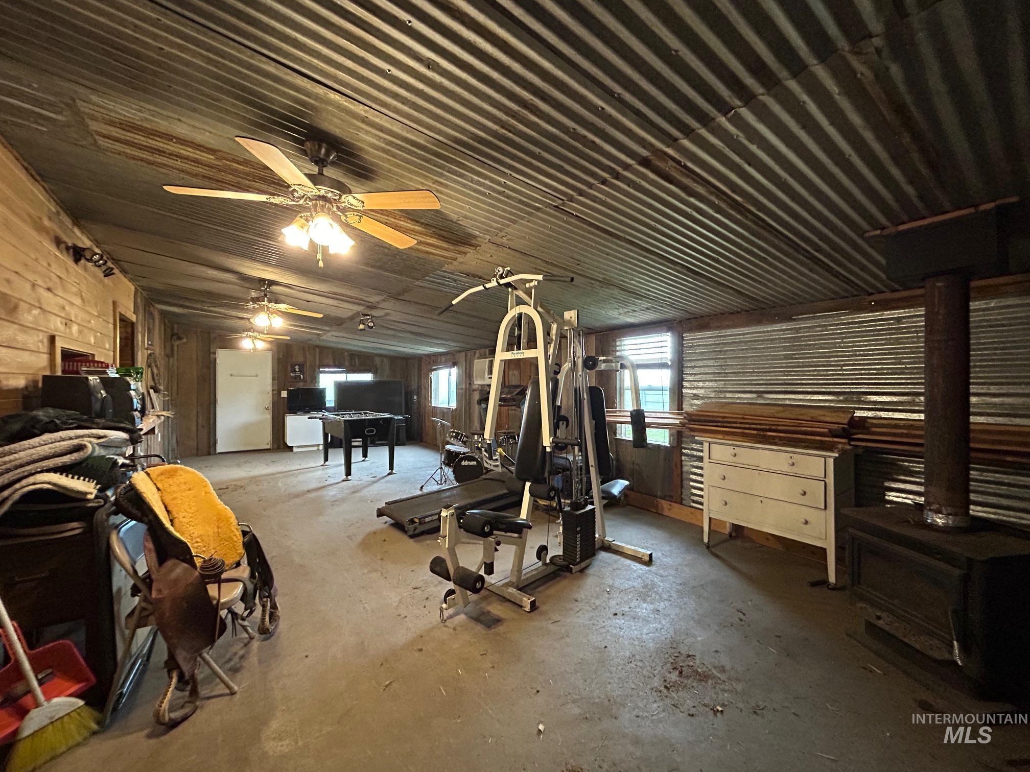 1585 Woodside Road, Winchester, Idaho 83555, 2 Bedrooms, 1 Bathroom, Residential For Sale, Price $525,000, 98946875