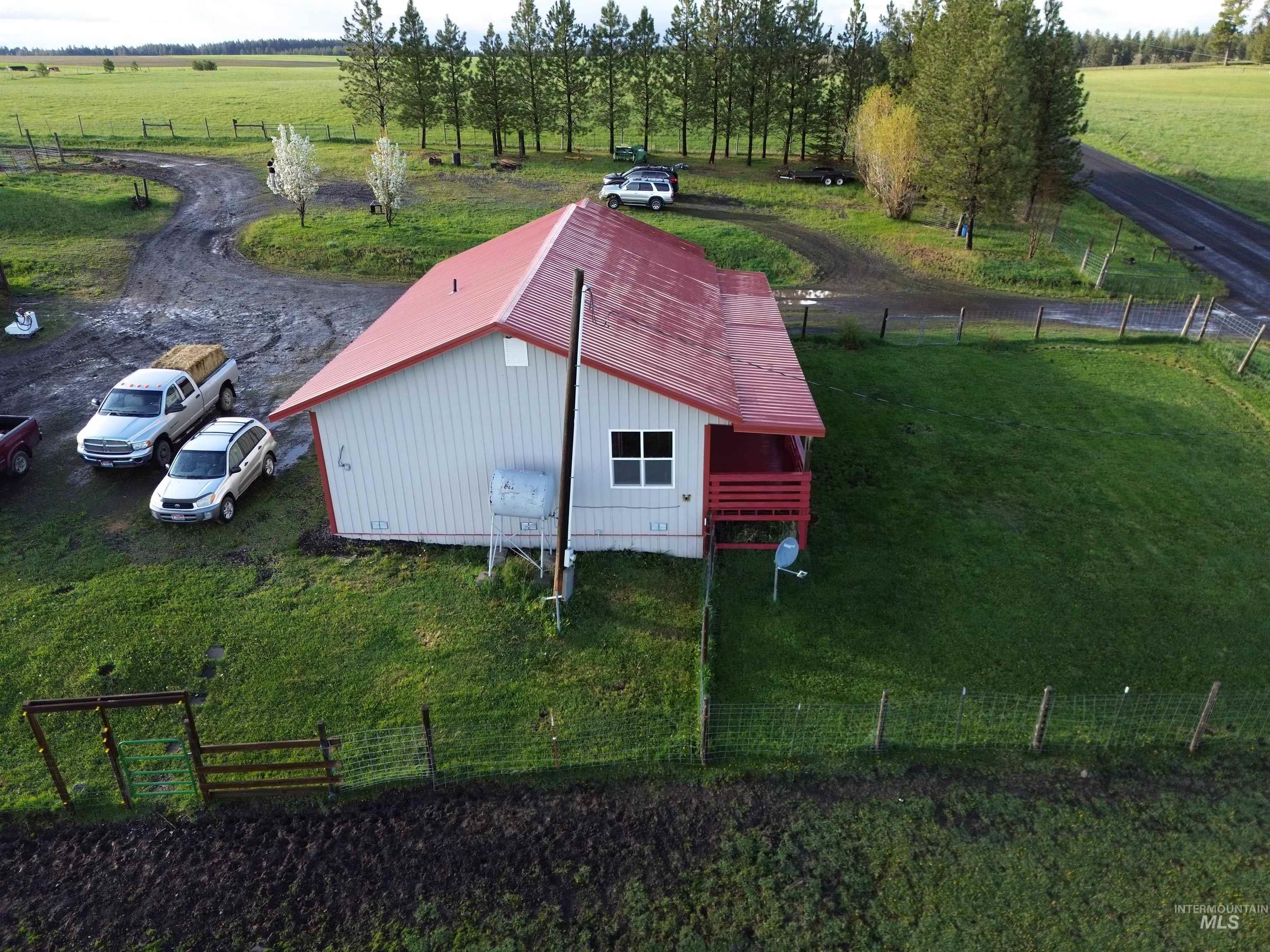 1585 Woodside Road, Winchester, Idaho 83555, 2 Bedrooms, 1 Bathroom, Residential For Sale, Price $525,000, 98946875