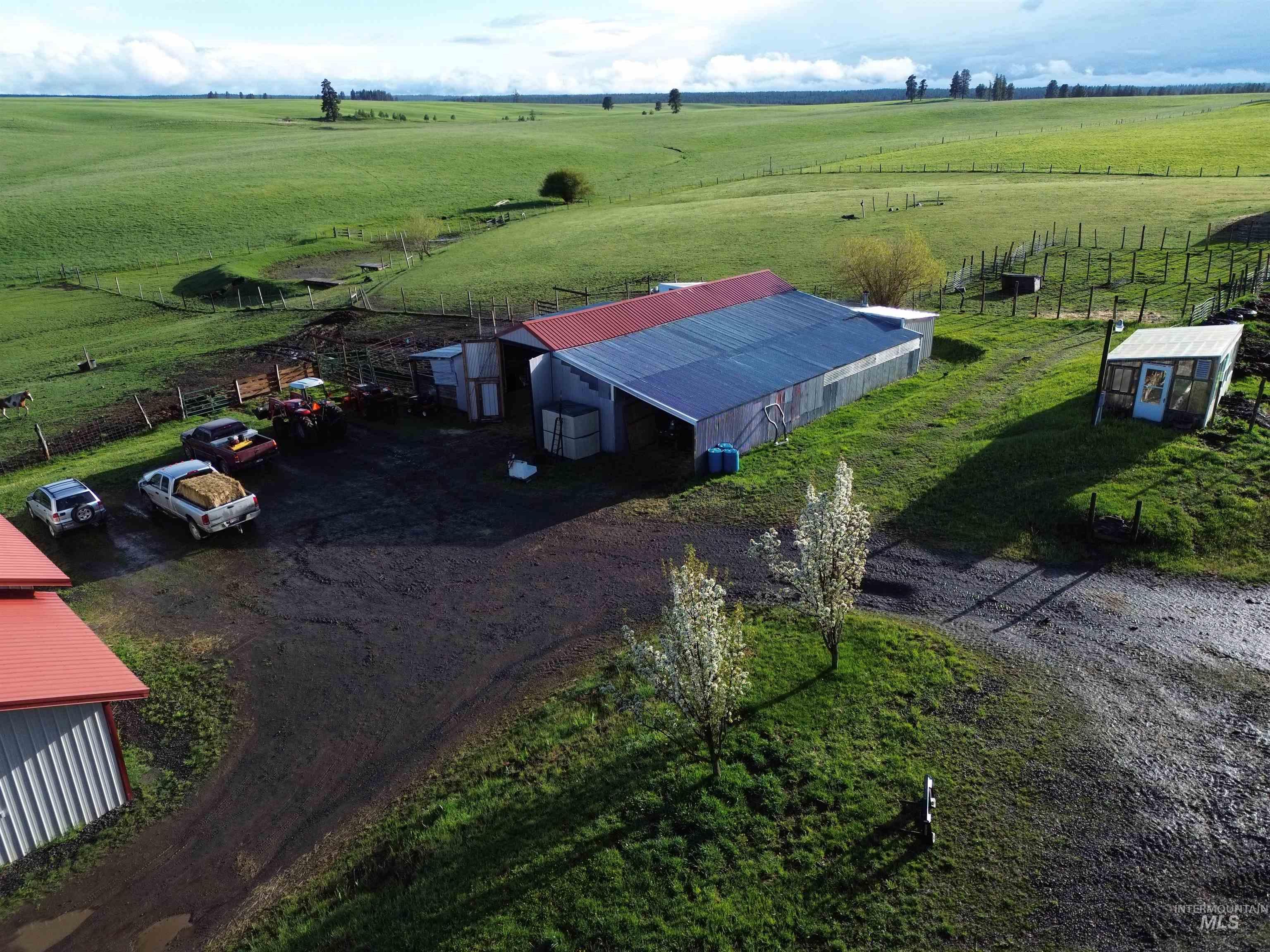 1585 Woodside Road, Winchester, Idaho 83555, 2 Bedrooms, 1 Bathroom, Residential For Sale, Price $525,000, 98946875