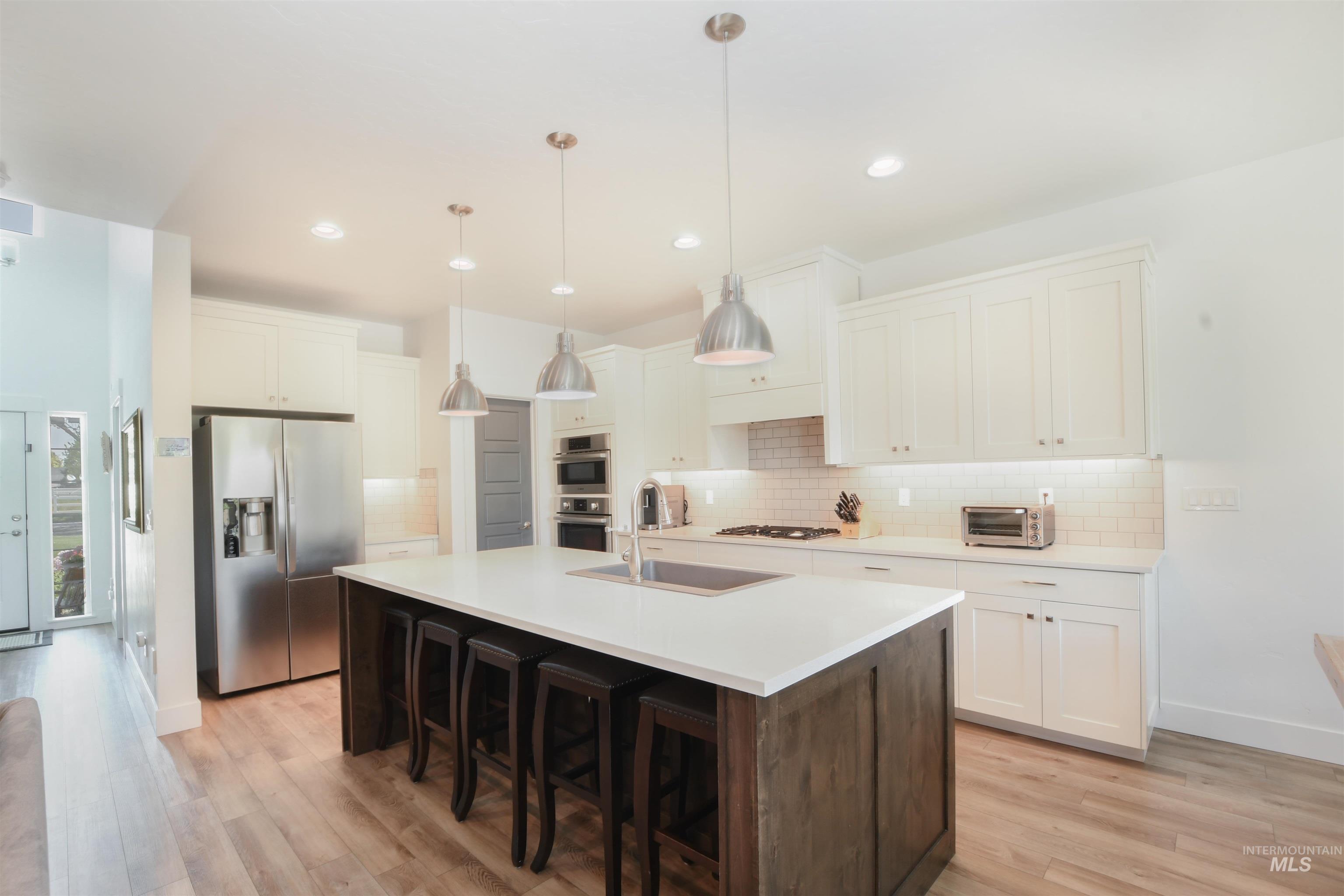 3908 E Park Ridge Dr, Nampa, Idaho 83687, 5 Bedrooms, 2.5 Bathrooms, Residential For Sale, Price $570,000, 98946878