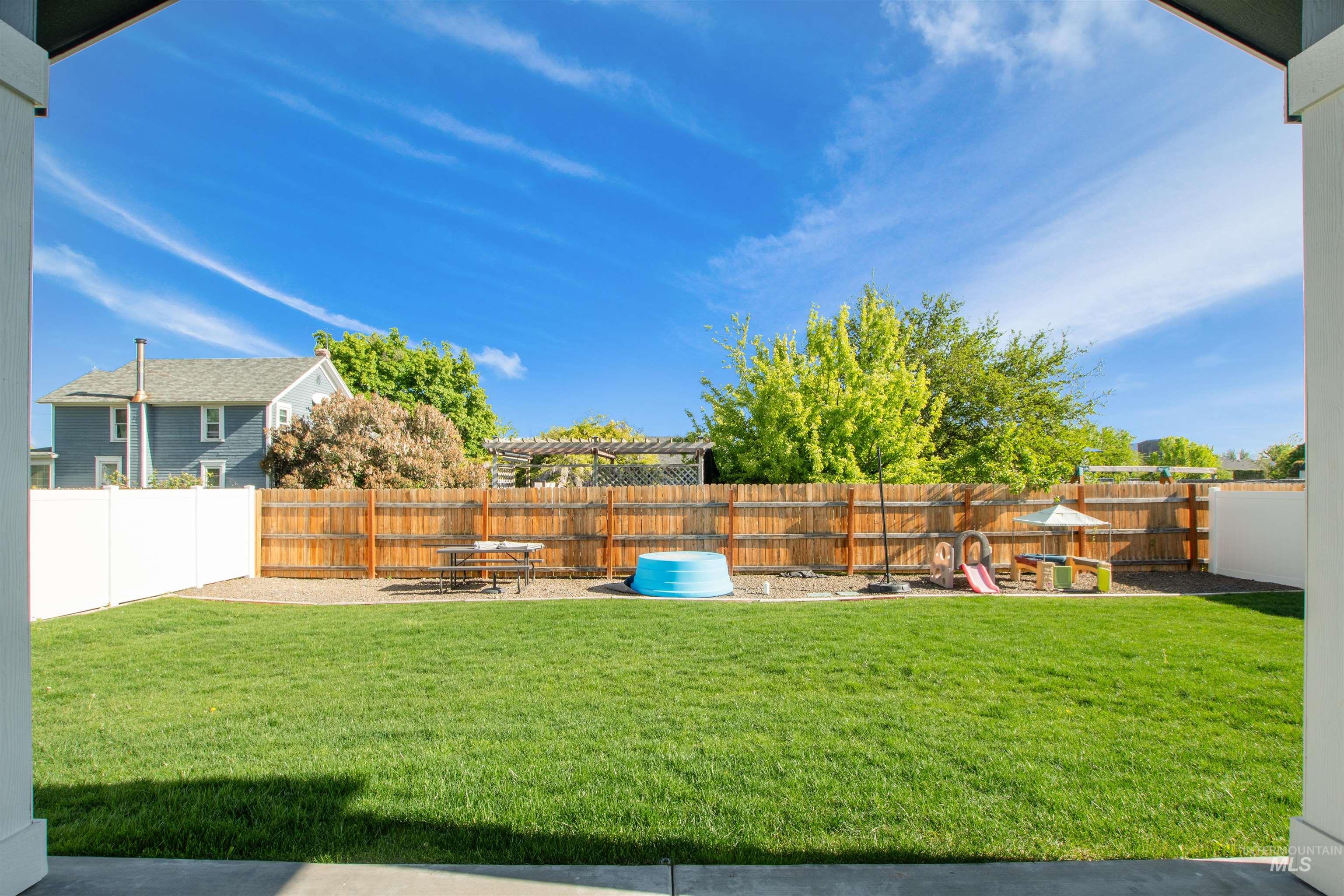 3908 E Park Ridge Dr, Nampa, Idaho 83687, 5 Bedrooms, 2.5 Bathrooms, Residential For Sale, Price $570,000, 98946878