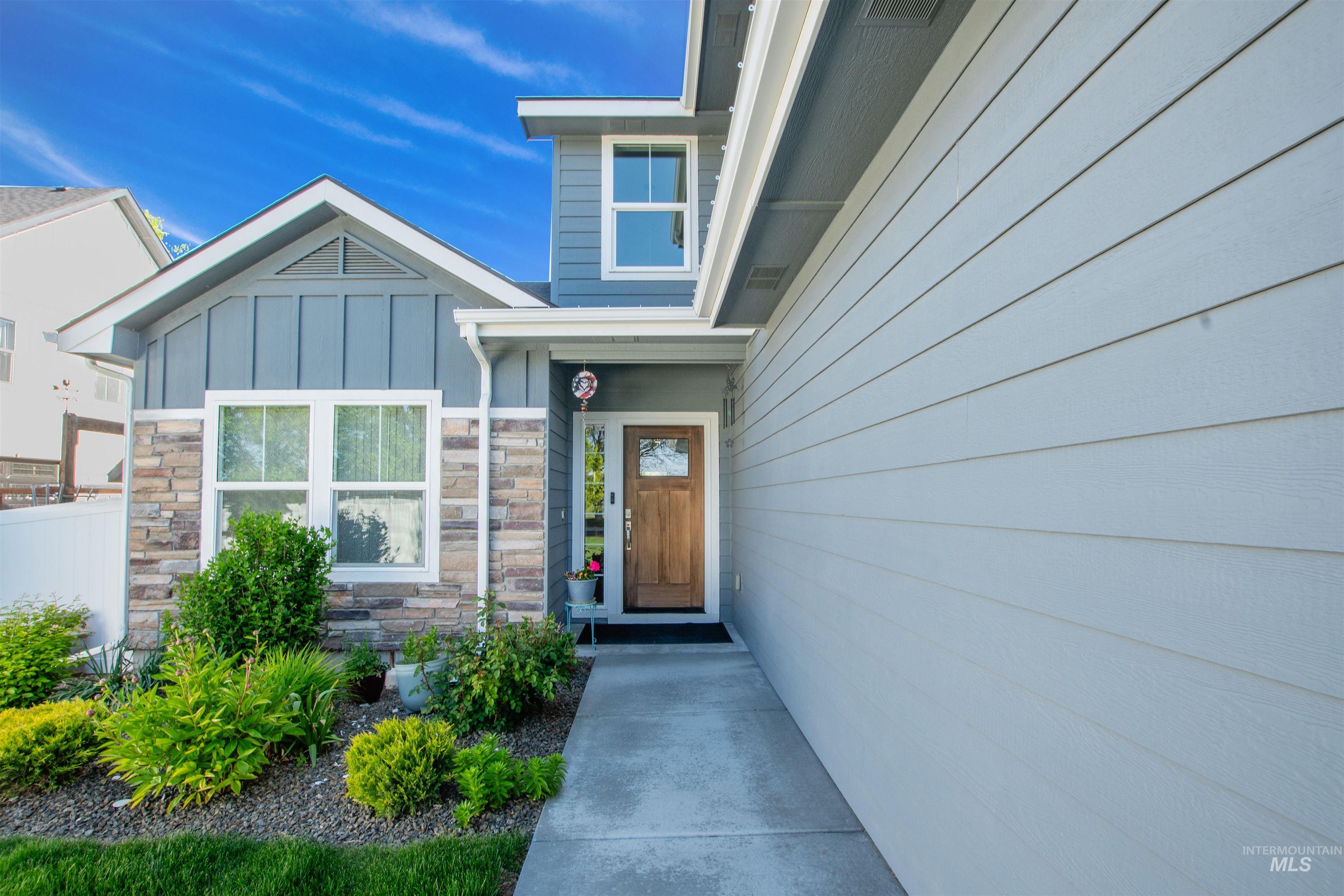 3908 E Park Ridge Dr, Nampa, Idaho 83687, 5 Bedrooms, 2.5 Bathrooms, Residential For Sale, Price $570,000, 98946878