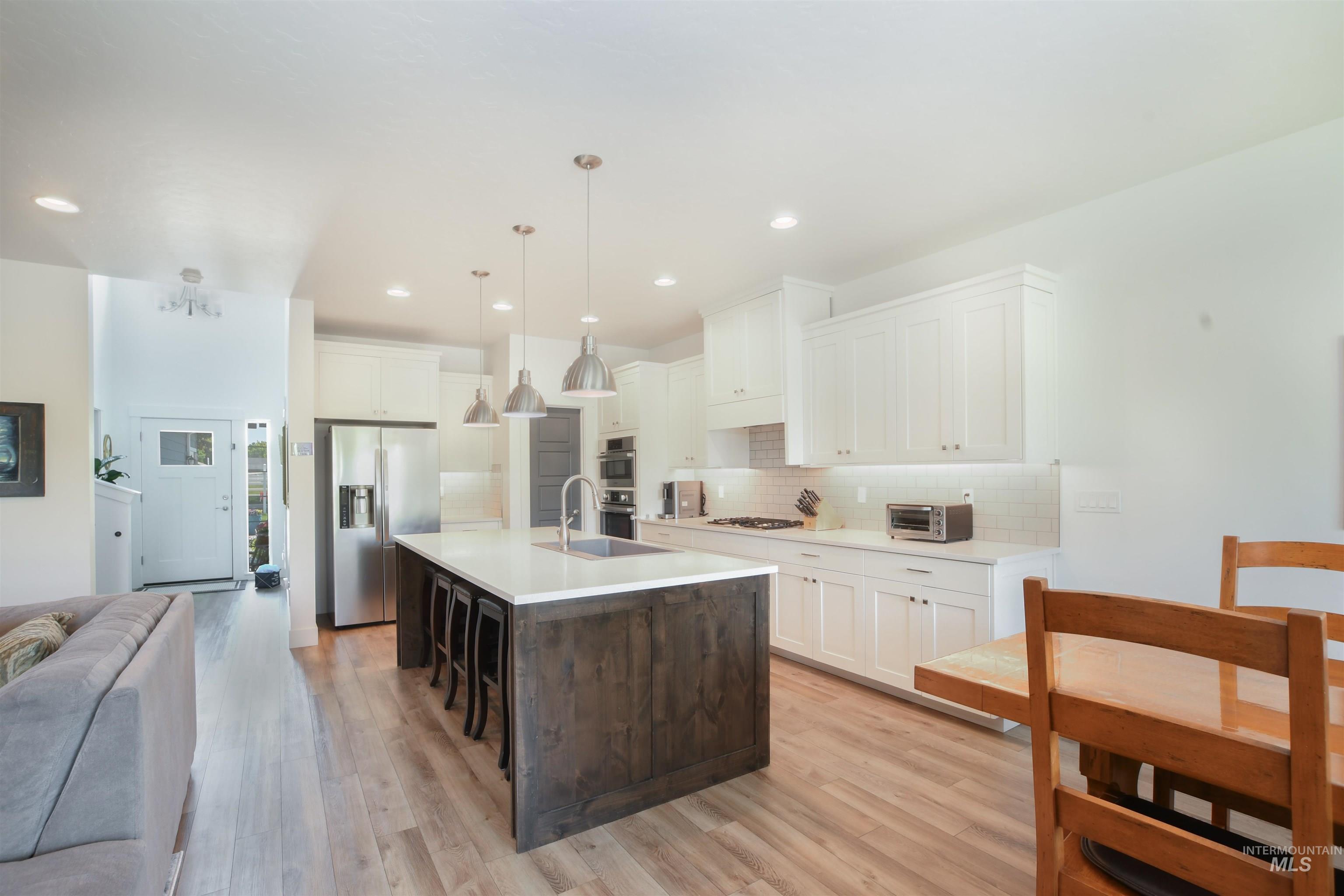 3908 E Park Ridge Dr, Nampa, Idaho 83687, 5 Bedrooms, 2.5 Bathrooms, Residential For Sale, Price $570,000, 98946878