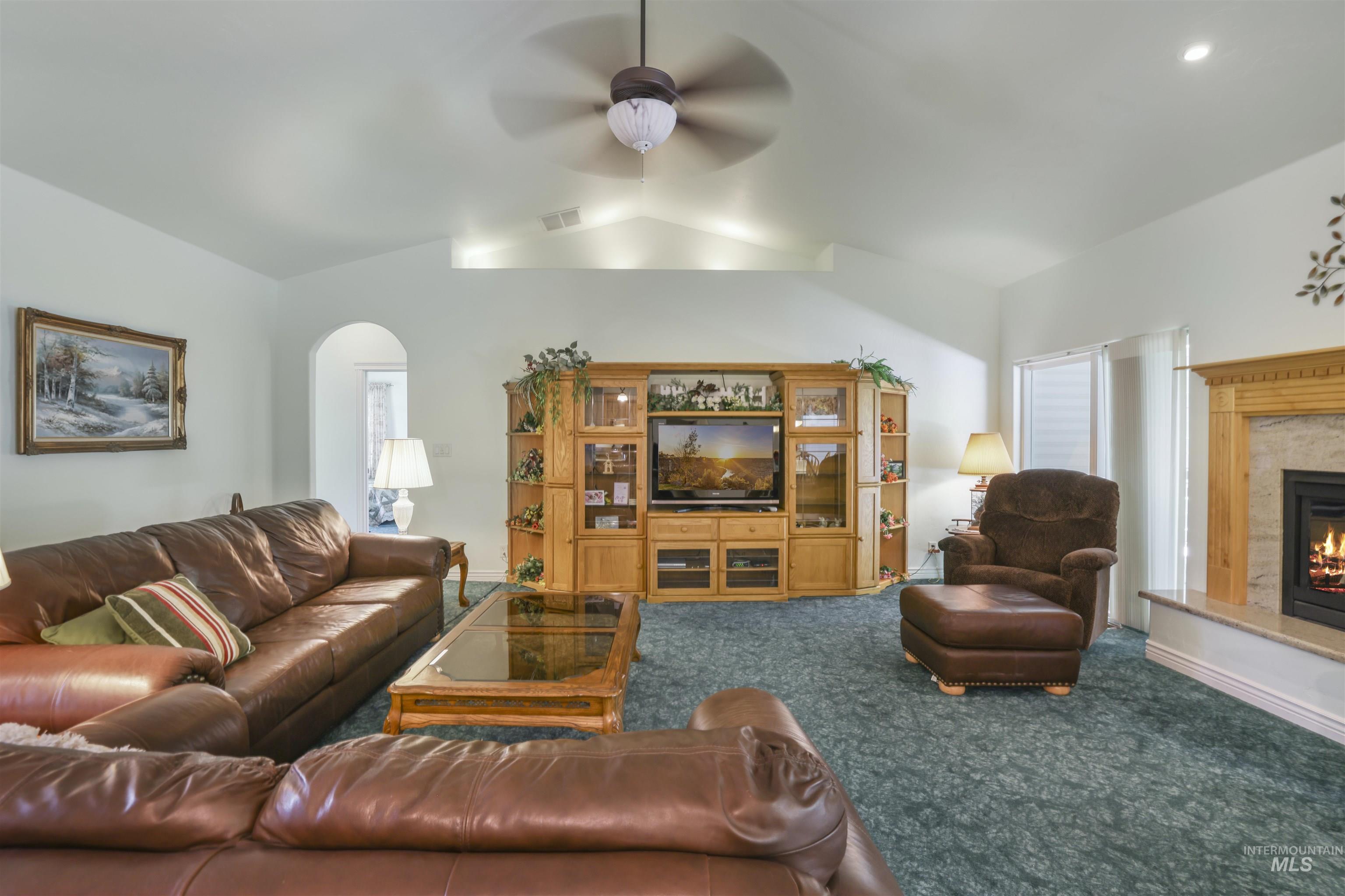 3512 E 3980 N, Kimberly, Idaho 83341, 4 Bedrooms, 2.5 Bathrooms, Residential For Sale, Price $774,900, 98946886
