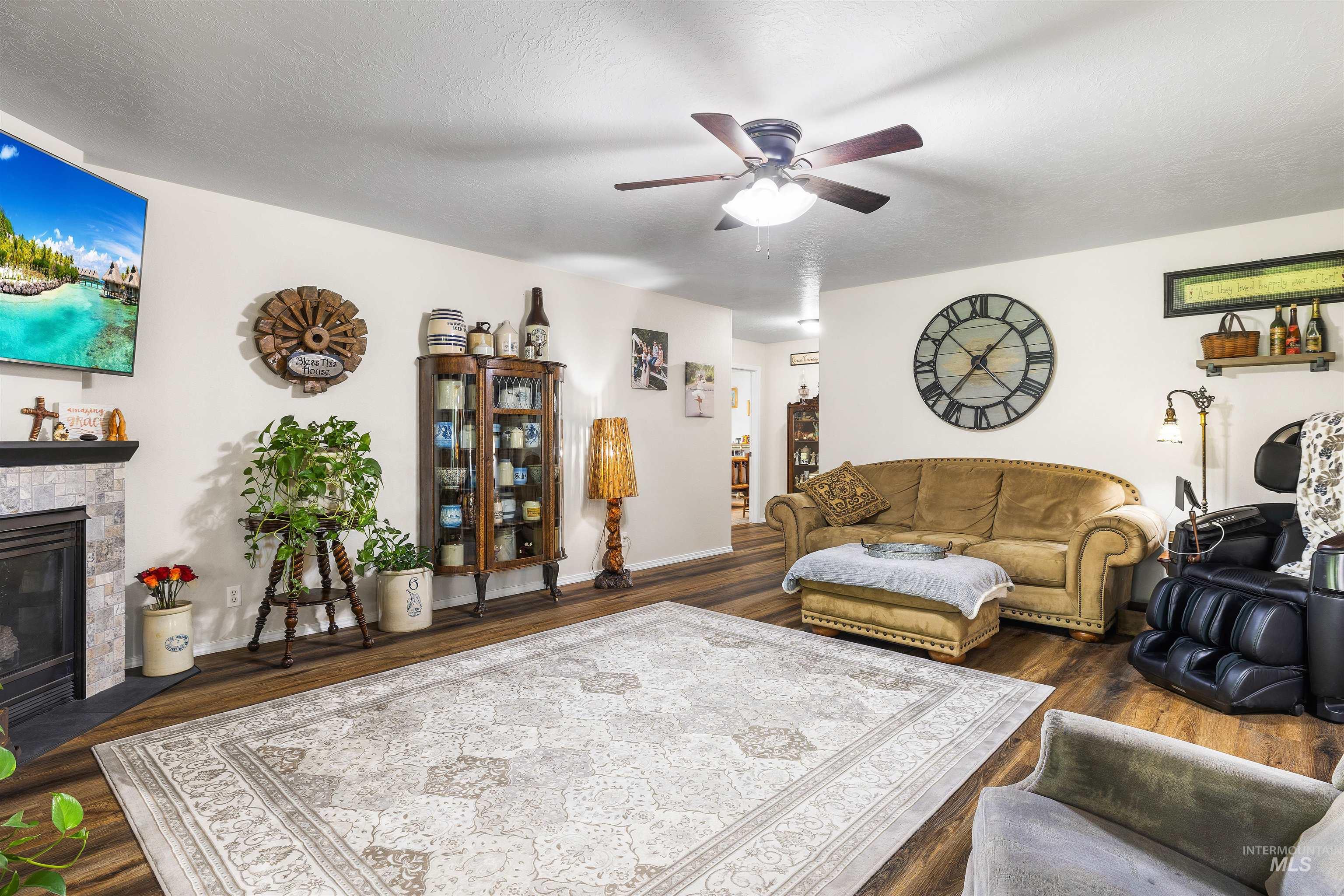 2380 Twin Oaks Park, Twin Falls, Idaho 83301, 3 Bedrooms, 3.5 Bathrooms, Residential For Sale, Price $619,900, 98946909