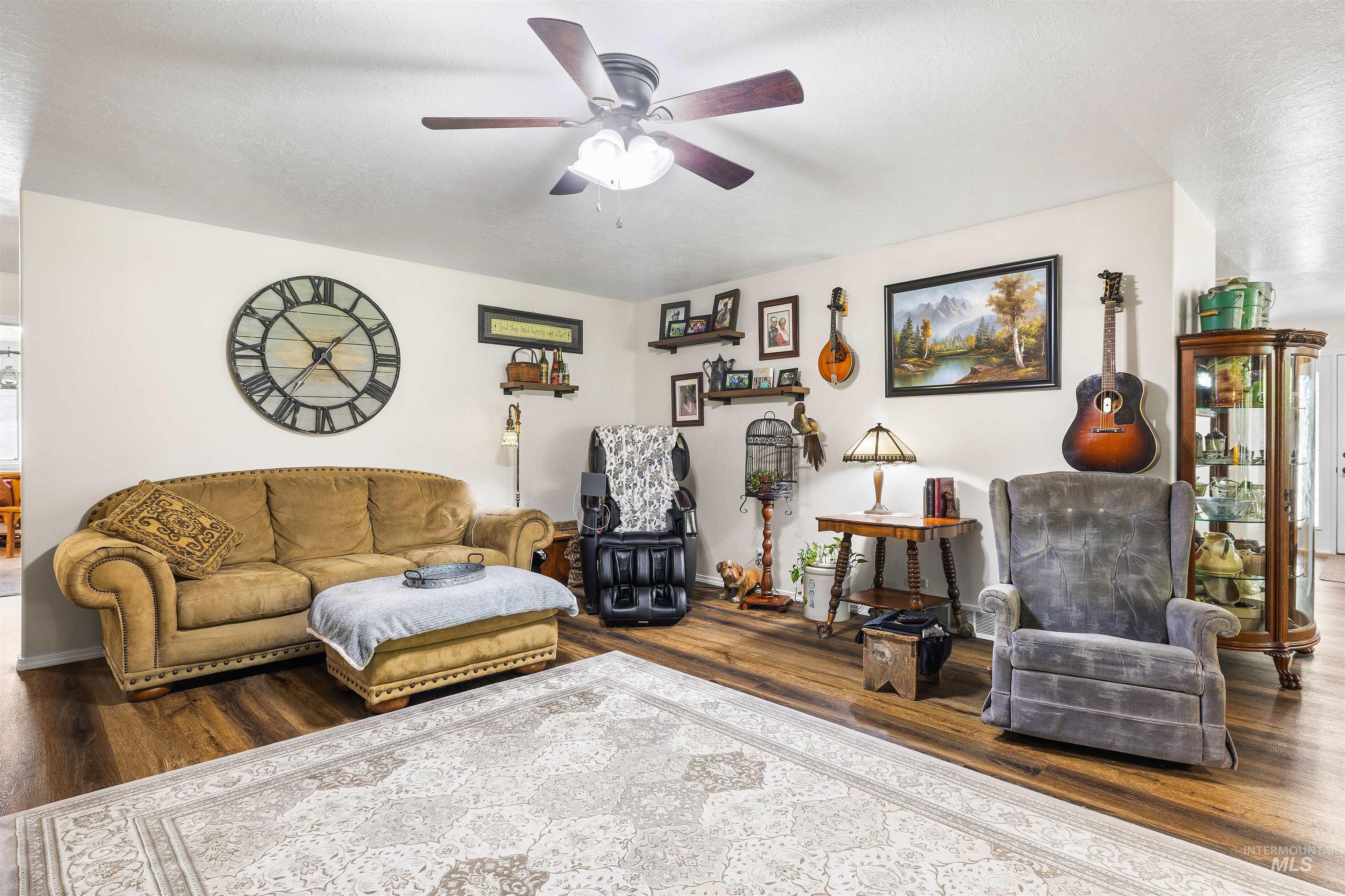 2380 Twin Oaks Park, Twin Falls, Idaho 83301, 3 Bedrooms, 3.5 Bathrooms, Residential For Sale, Price $619,900, 98946909