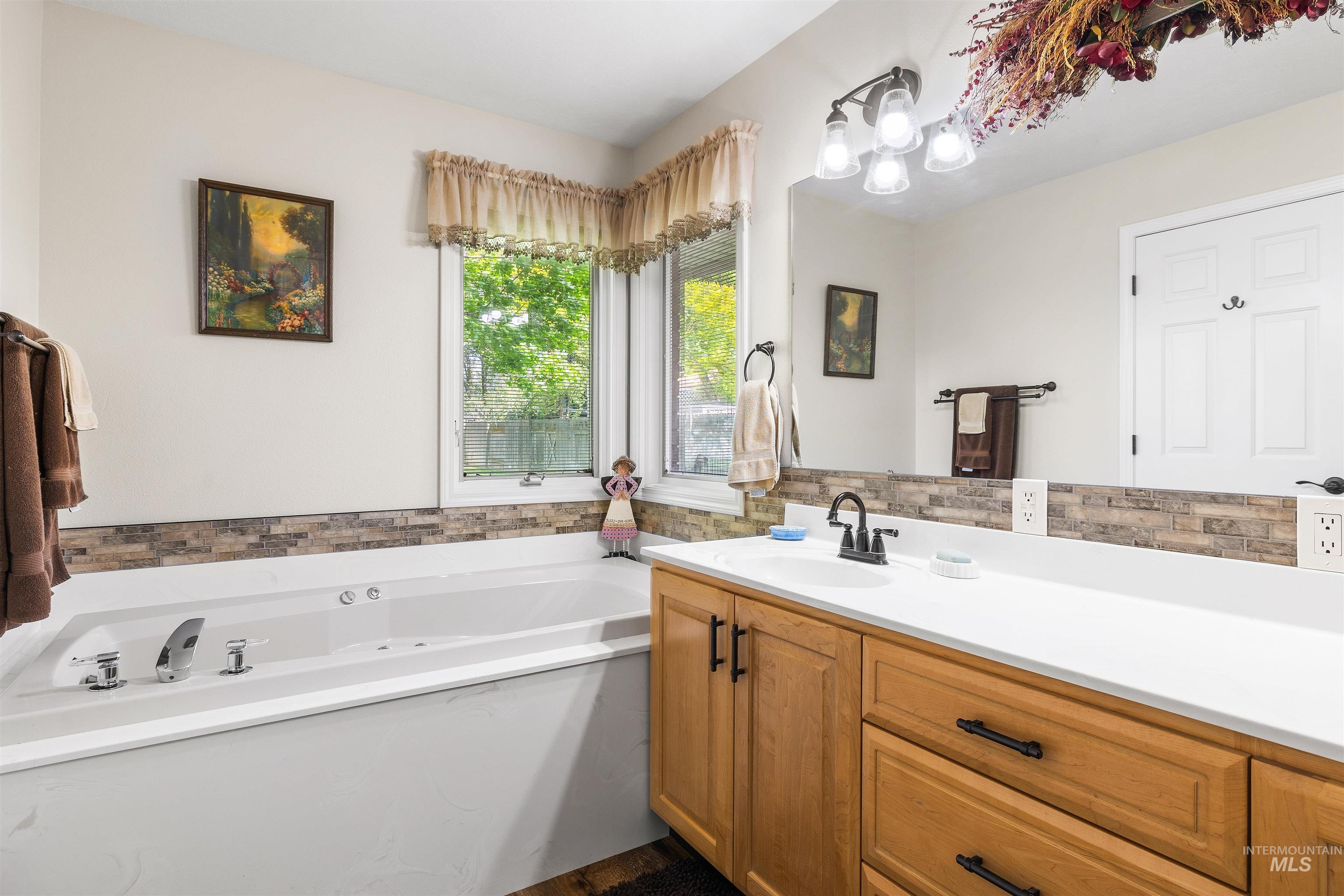 2380 Twin Oaks Park, Twin Falls, Idaho 83301, 3 Bedrooms, 3.5 Bathrooms, Residential For Sale, Price $619,900, 98946909