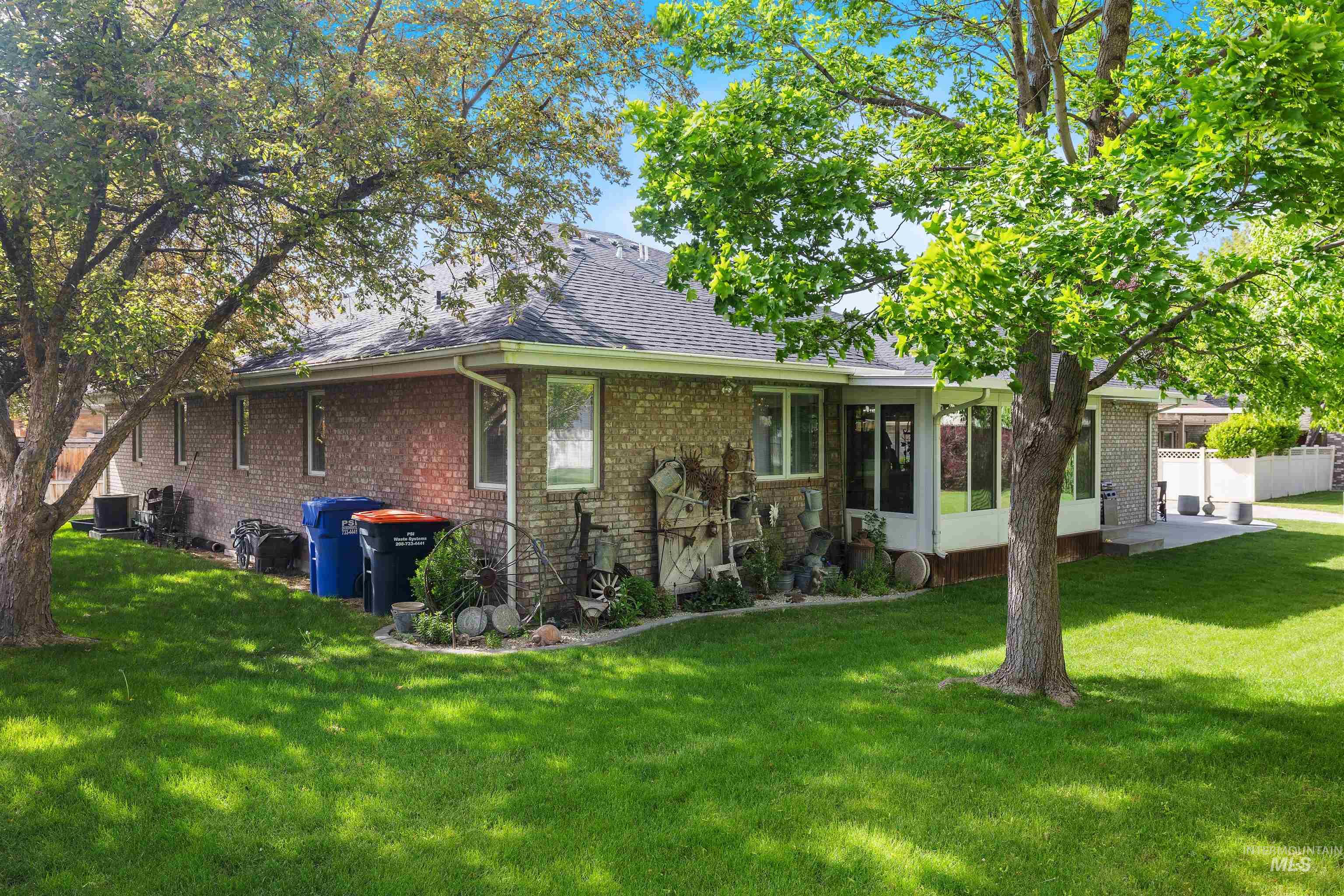 2380 Twin Oaks Park, Twin Falls, Idaho 83301, 3 Bedrooms, 3.5 Bathrooms, Residential For Sale, Price $619,900, 98946909