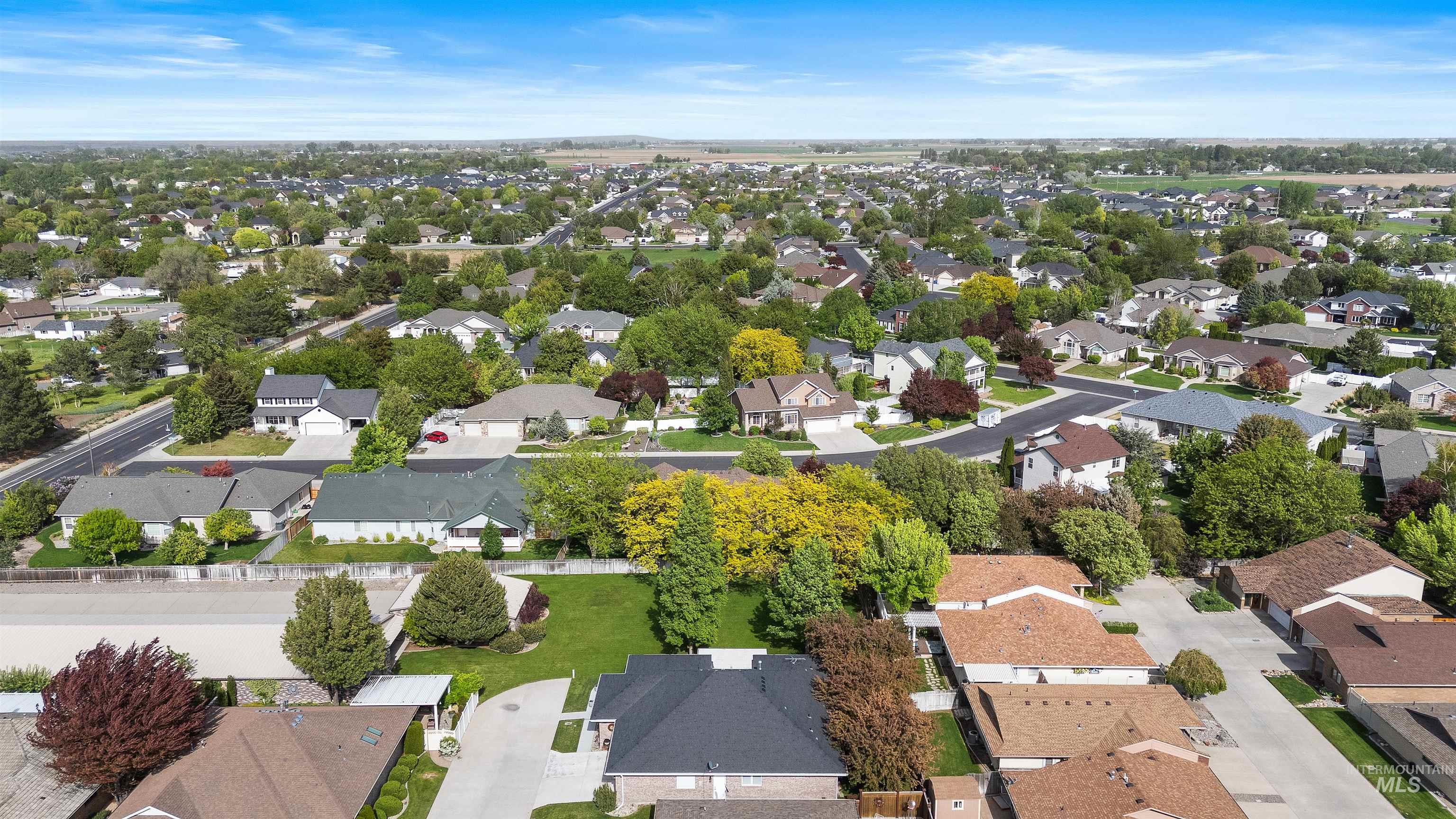 2380 Twin Oaks Park, Twin Falls, Idaho 83301, 3 Bedrooms, 3.5 Bathrooms, Residential For Sale, Price $619,900, 98946909