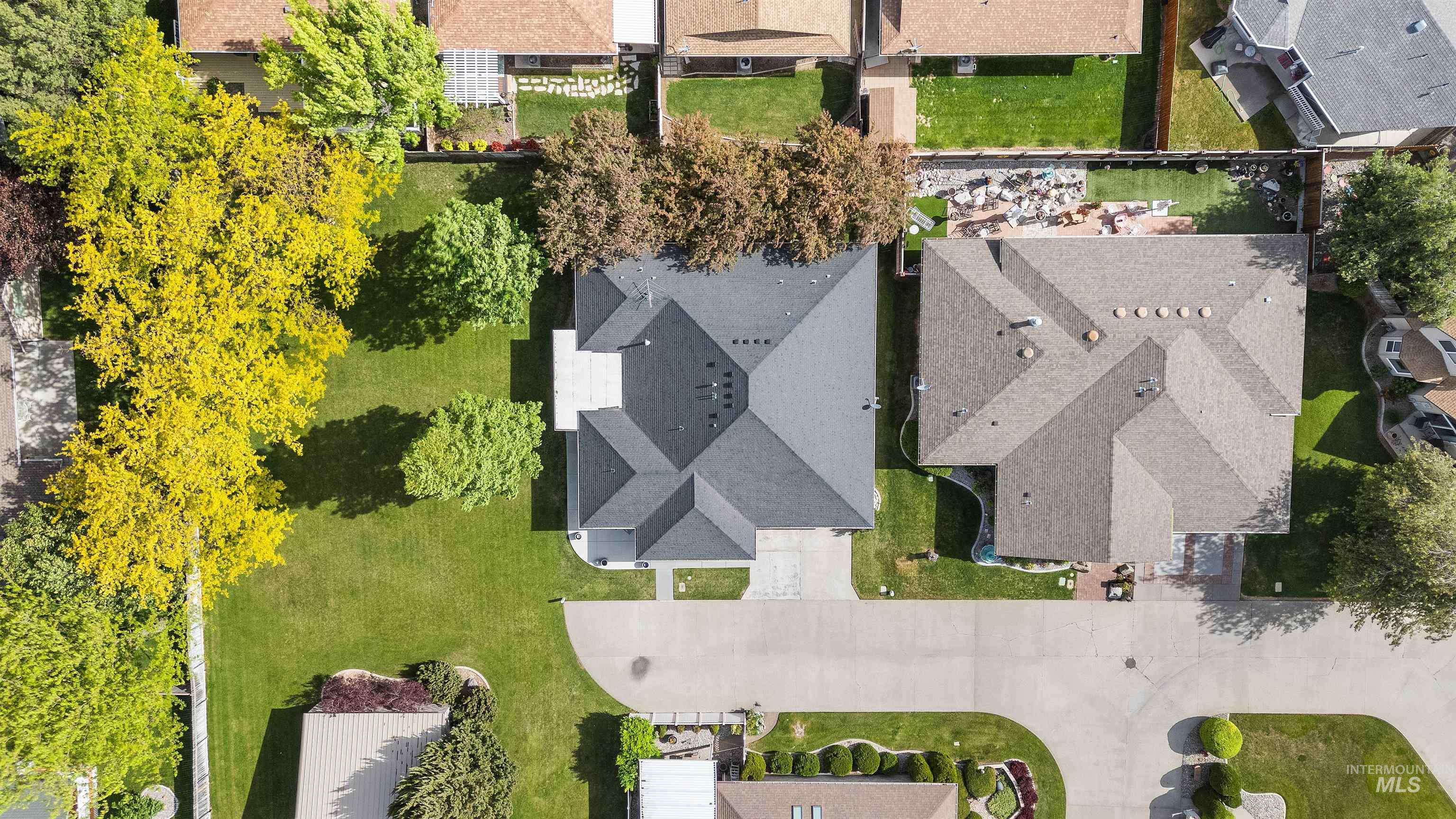 2380 Twin Oaks Park, Twin Falls, Idaho 83301, 3 Bedrooms, 3.5 Bathrooms, Residential For Sale, Price $619,900, 98946909