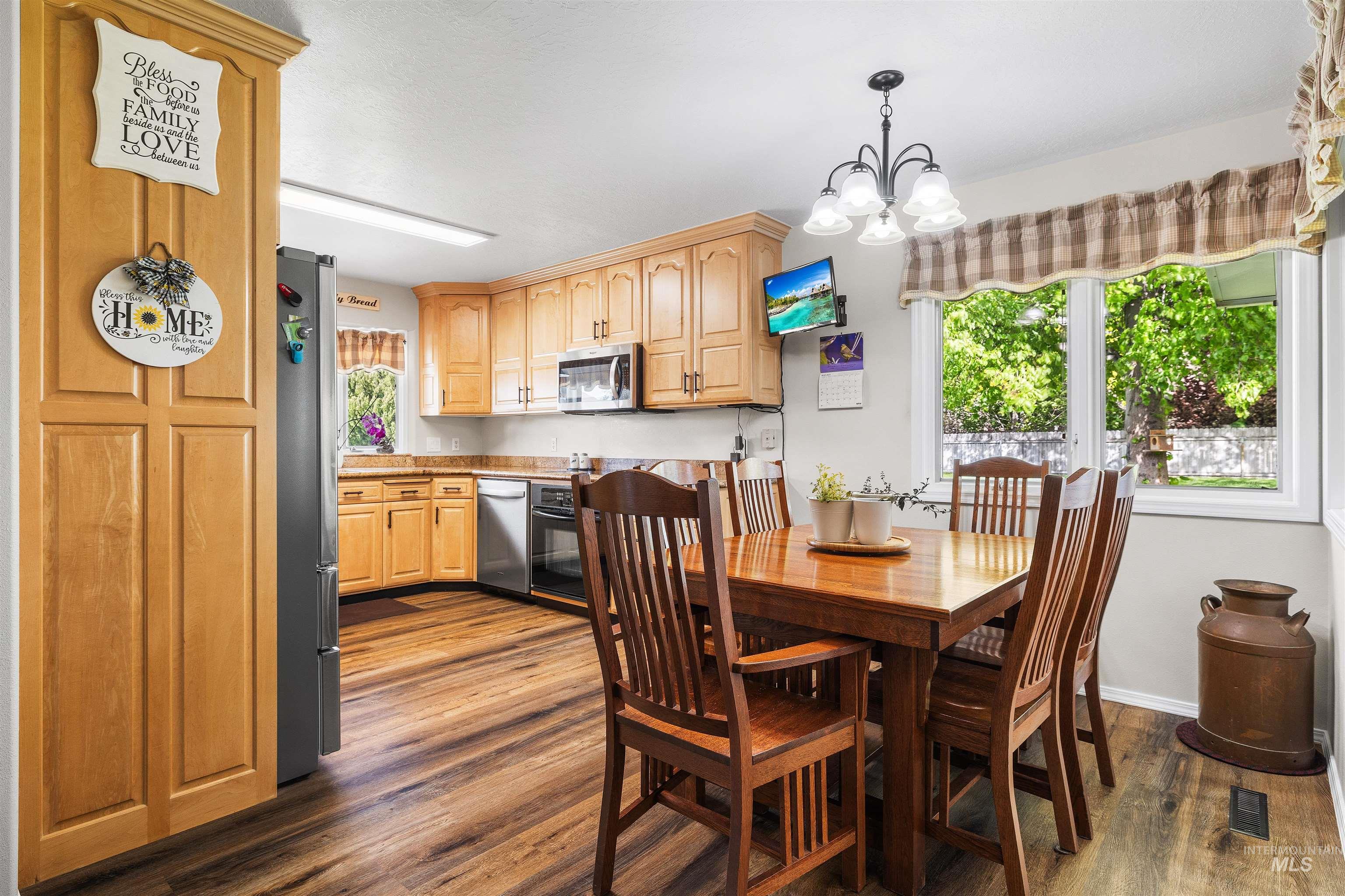2380 Twin Oaks Park, Twin Falls, Idaho 83301, 3 Bedrooms, 3.5 Bathrooms, Residential For Sale, Price $619,900, 98946909