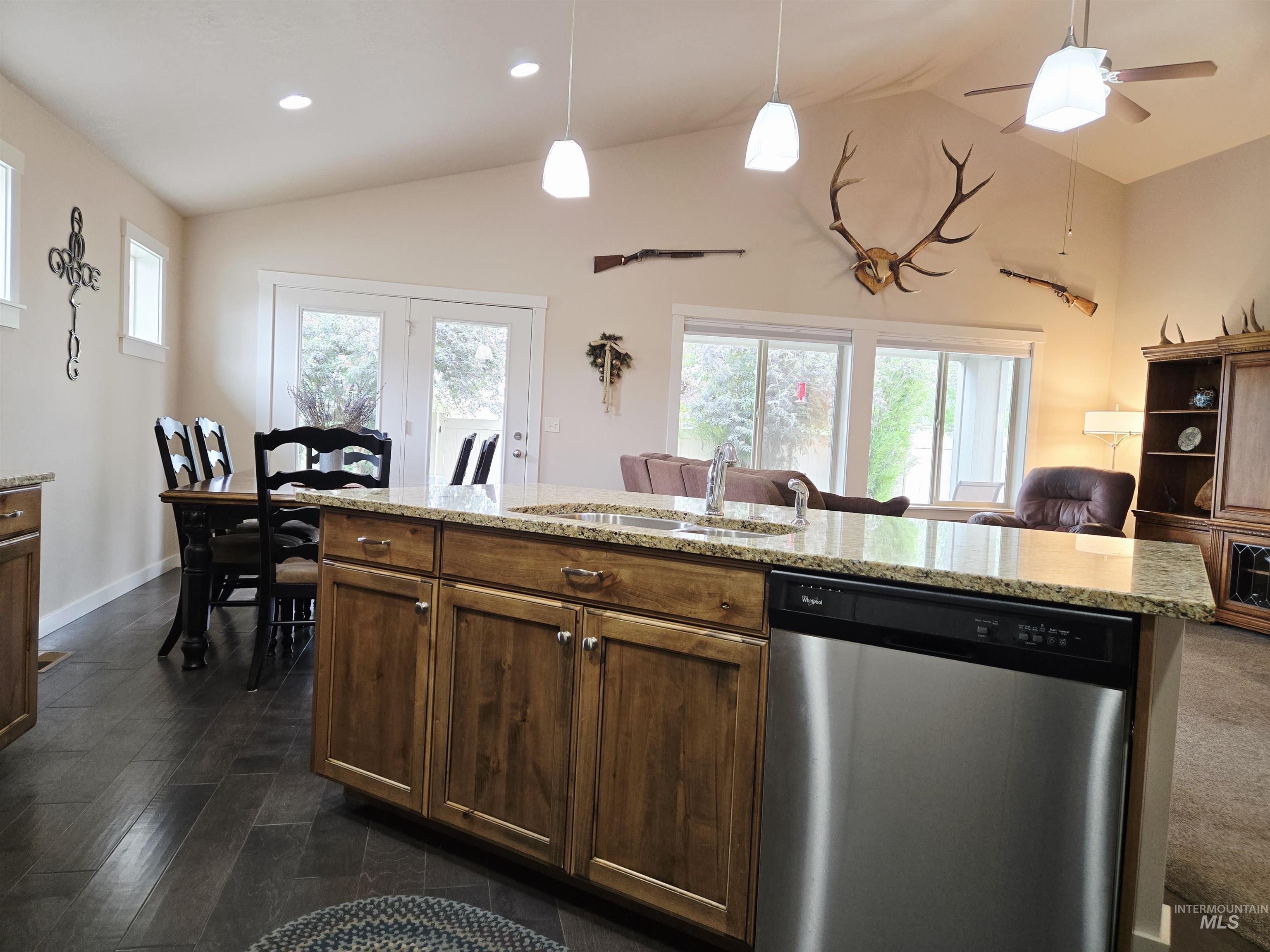 2716 Dogwood Ave, Fruitland, Idaho 83619, 3 Bedrooms, 2 Bathrooms, Residential For Sale, Price $545,000, 98946918
