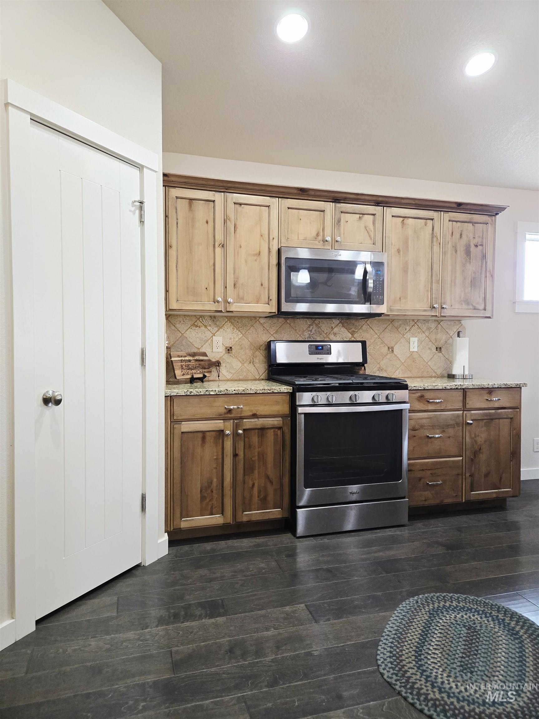 2716 Dogwood Ave, Fruitland, Idaho 83619, 3 Bedrooms, 2 Bathrooms, Residential For Sale, Price $545,000, 98946918
