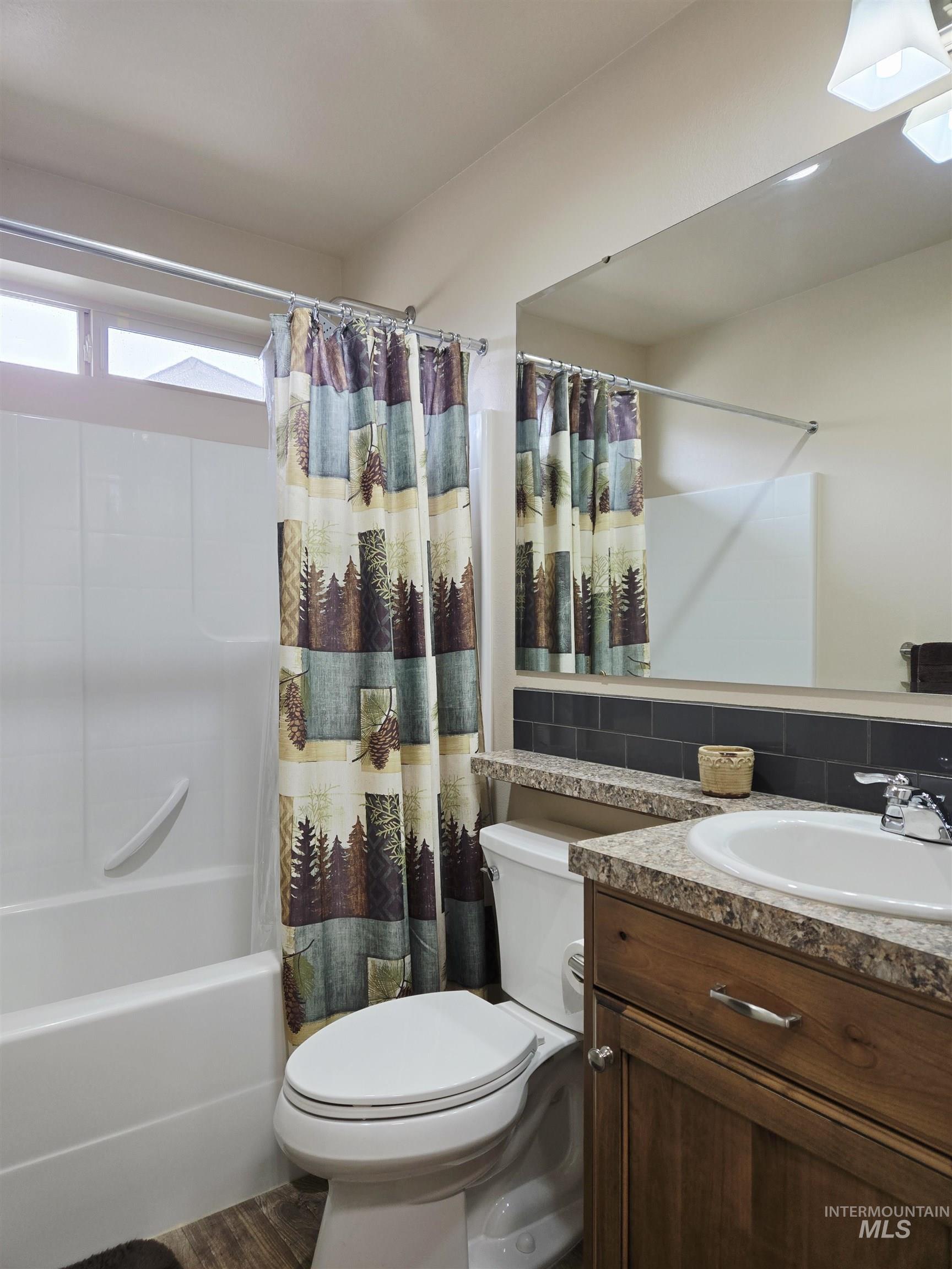 2716 Dogwood Ave, Fruitland, Idaho 83619, 3 Bedrooms, 2 Bathrooms, Residential For Sale, Price $545,000, 98946918
