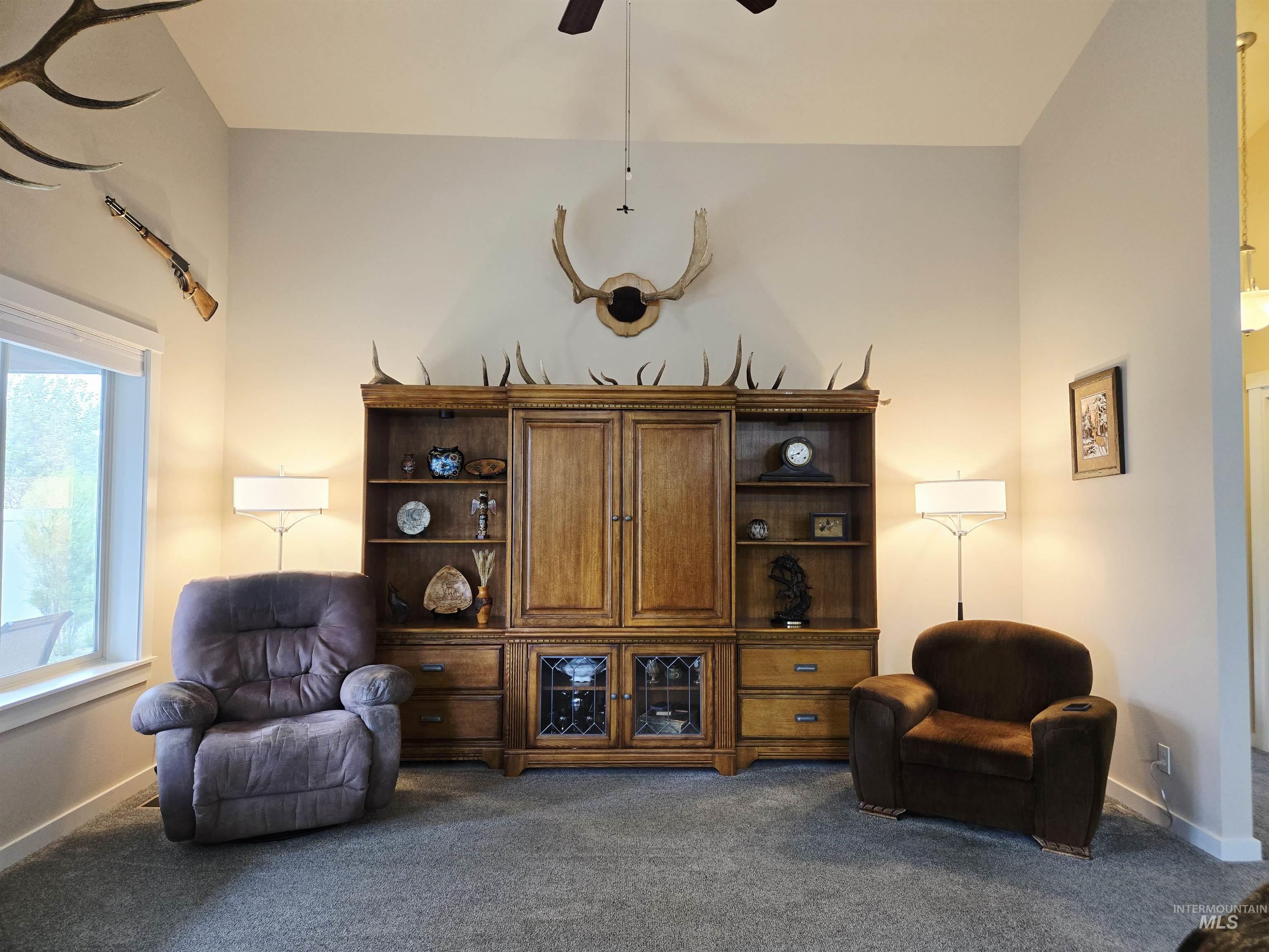 2716 Dogwood Ave, Fruitland, Idaho 83619, 3 Bedrooms, 2 Bathrooms, Residential For Sale, Price $545,000, 98946918