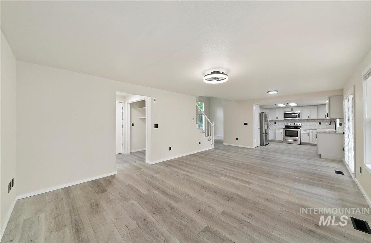 5079 N Hertford Way, Boise, Idaho 83714, 3 Bedrooms, 2.5 Bathrooms, Residential For Sale, Price $429,000, 98946925