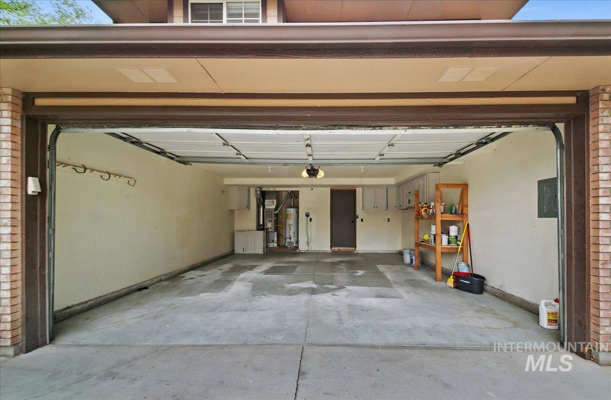 5079 N Hertford Way, Boise, Idaho 83714, 3 Bedrooms, 2.5 Bathrooms, Residential For Sale, Price $429,000, 98946925