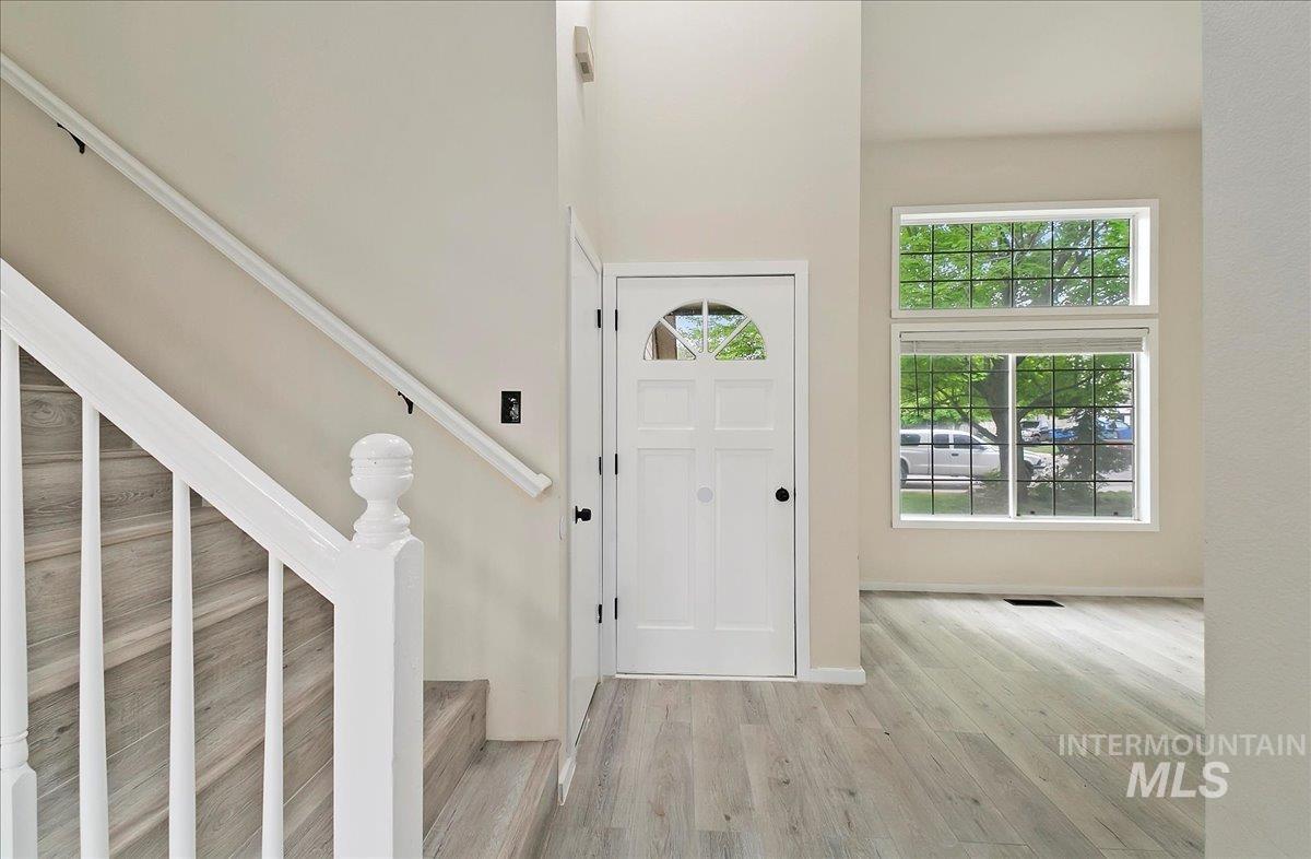 5079 N Hertford Way, Boise, Idaho 83714, 3 Bedrooms, 2.5 Bathrooms, Residential For Sale, Price $429,000, 98946925