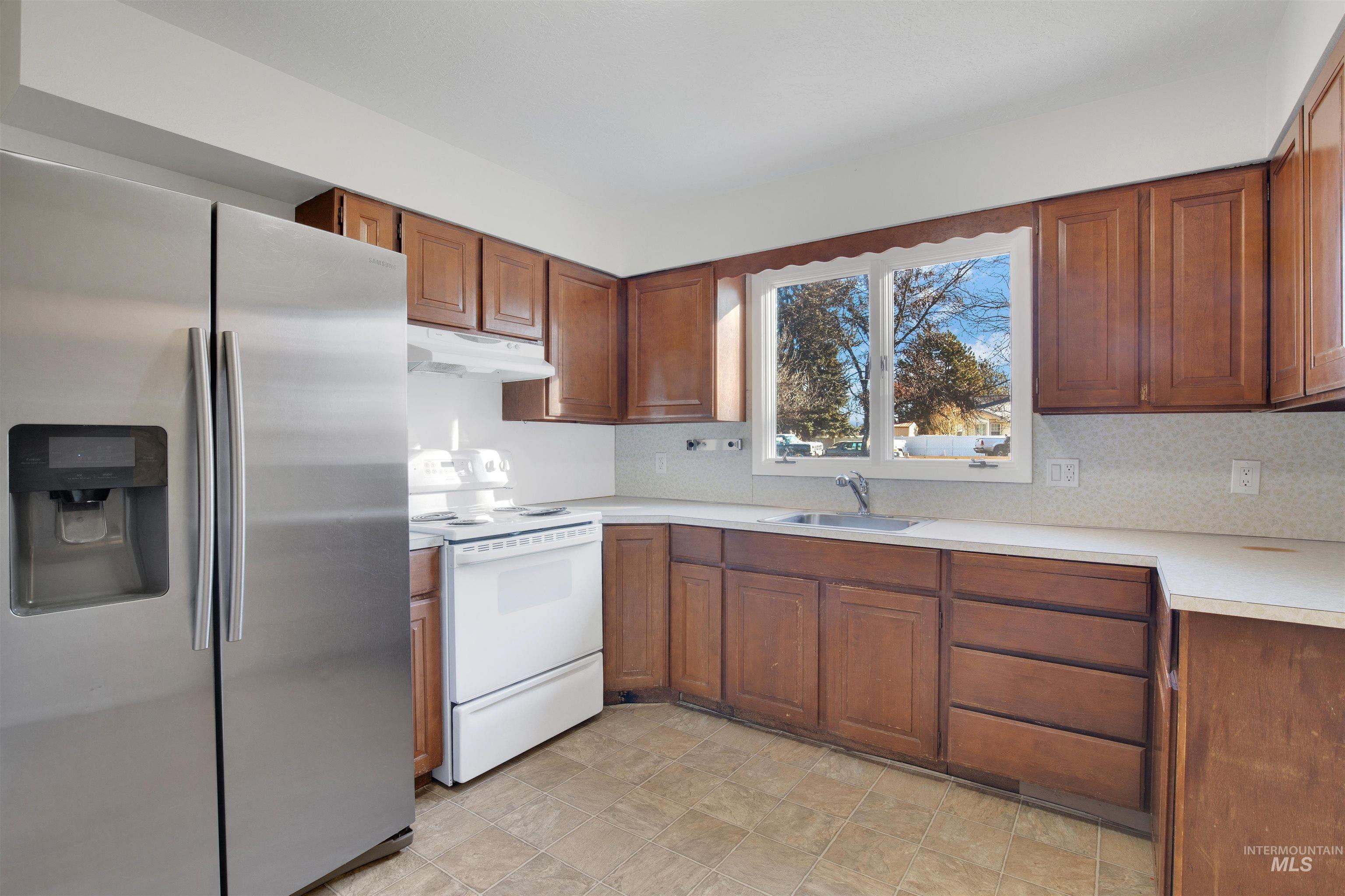 2420 Elizabeth Blvd, Twin Falls, Idaho 83301, 2 Bedrooms, 3 Bathrooms, Residential Income For Sale, Price $649,900, 98946934