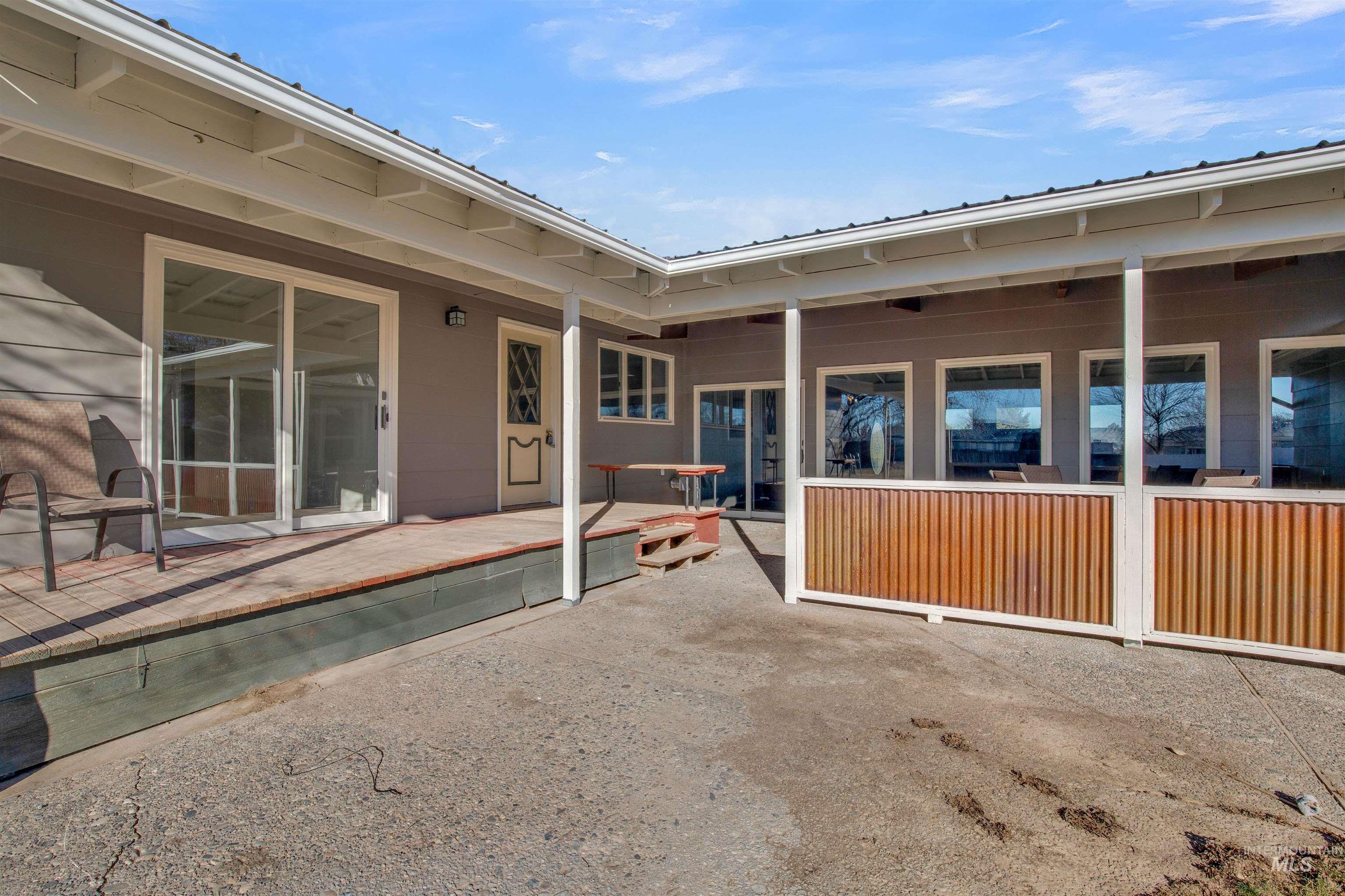 2420 Elizabeth Blvd, Twin Falls, Idaho 83301, 2 Bedrooms, 3 Bathrooms, Residential Income For Sale, Price $649,900, 98946934