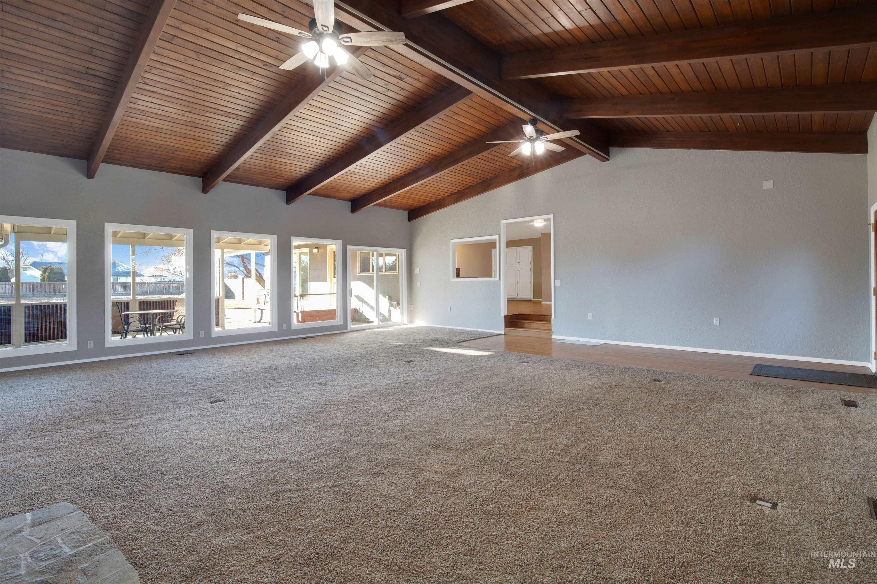 2420 Elizabeth Blvd, Twin Falls, Idaho 83301, 2 Bedrooms, 3 Bathrooms, Residential Income For Sale, Price $649,900, 98946934
