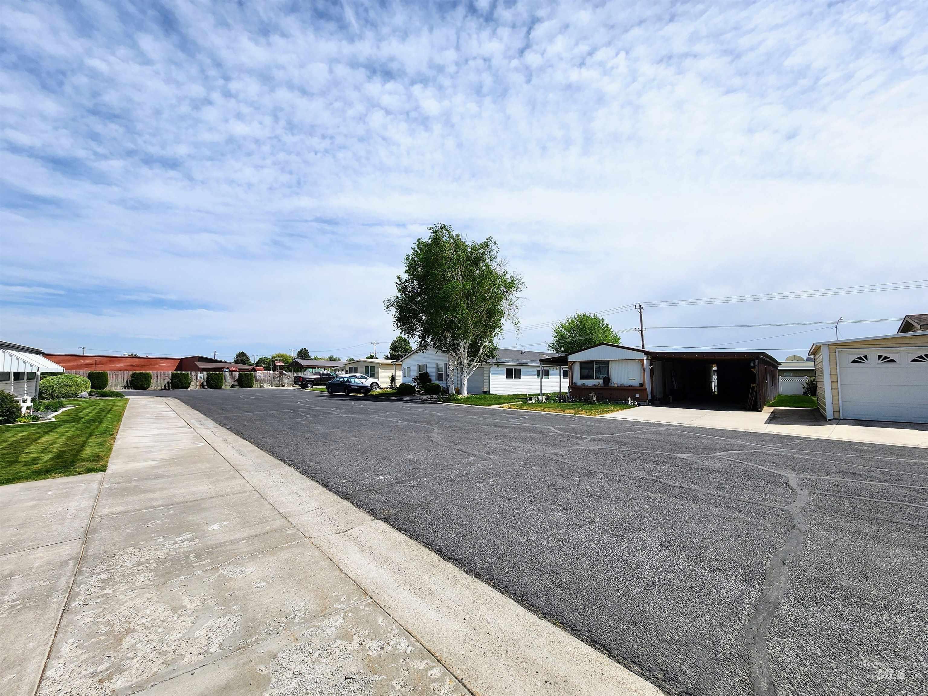 1414 Park Ave, Burley, Idaho 83318, 3 Bedrooms, 2 Bathrooms, Residential For Sale, Price $118,000, 98946941