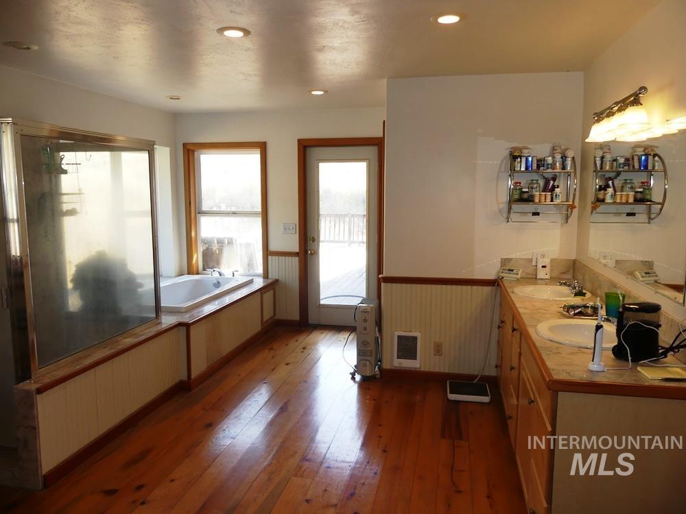 2597 Price Valley Rd, New Meadows, Idaho 83654, 3 Bedrooms, 3 Bathrooms, Residential For Sale, Price $899,000, 98946965