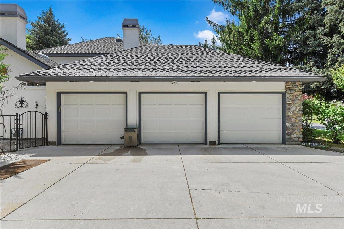 5130 N Lakemont Ln, Garden City, Idaho 83714, 4 Bedrooms, 2.5 Bathrooms, Residential For Sale, Price $999,900, 98946972