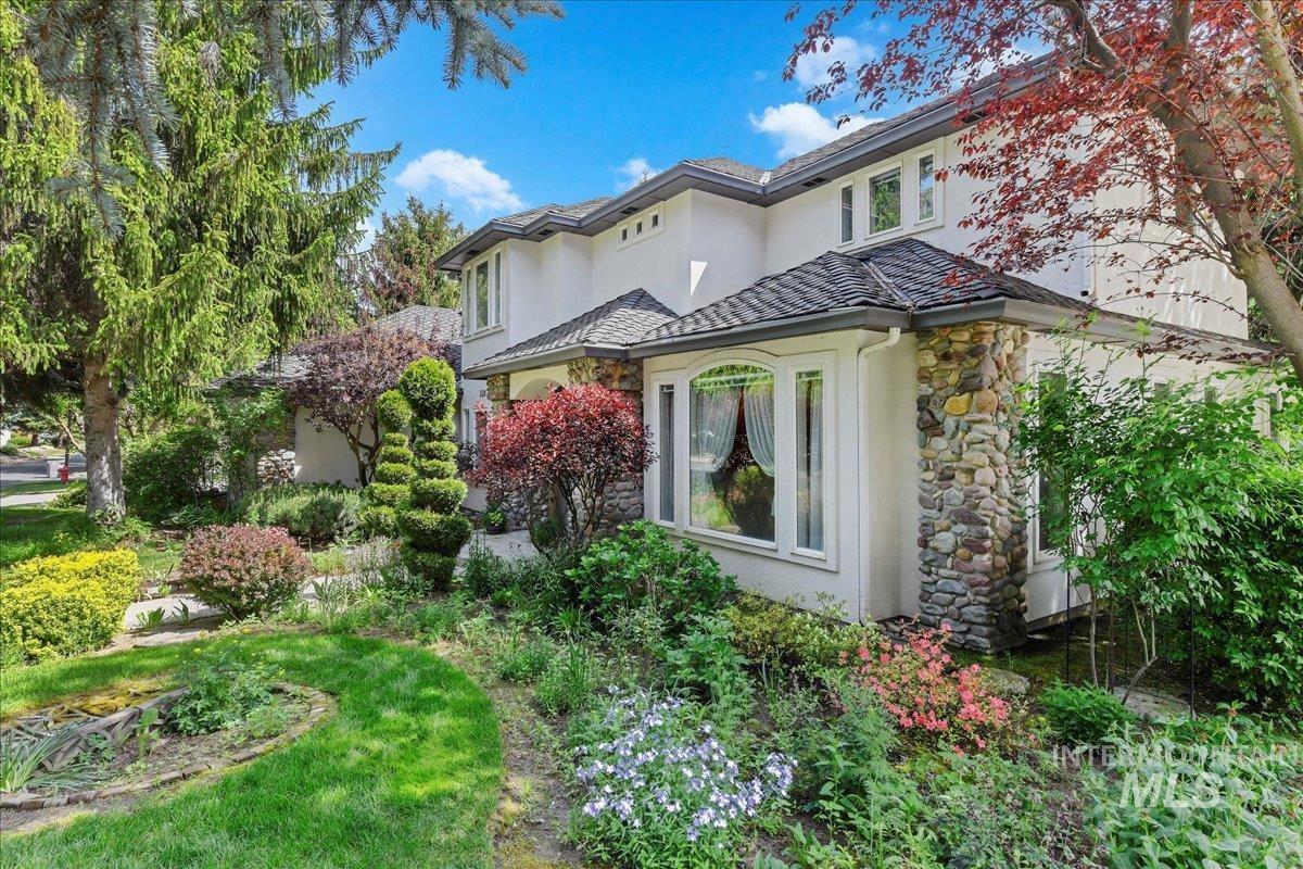 5130 N Lakemont Ln, Garden City, Idaho 83714, 4 Bedrooms, 2.5 Bathrooms, Residential For Sale, Price $999,900, 98946972