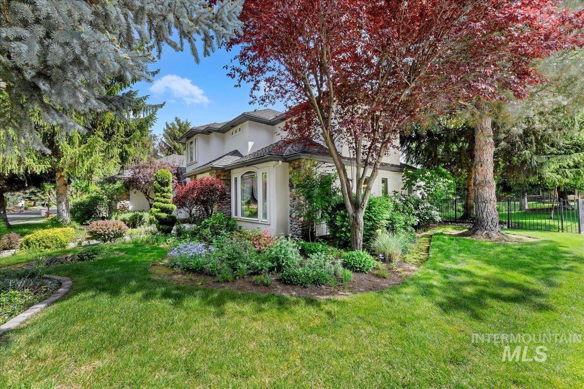 5130 N Lakemont Ln, Garden City, Idaho 83714, 4 Bedrooms, 2.5 Bathrooms, Residential For Sale, Price $999,900, 98946972