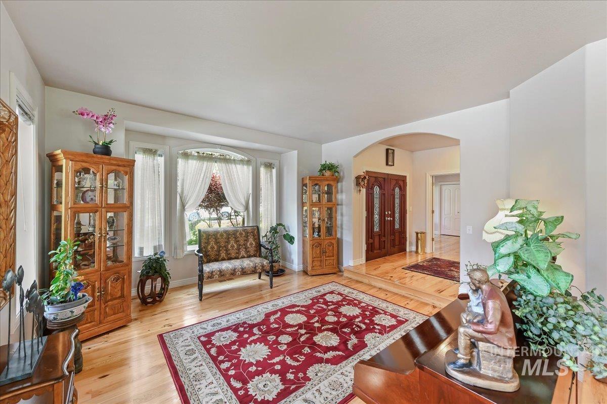 5130 N Lakemont Ln, Garden City, Idaho 83714, 4 Bedrooms, 2.5 Bathrooms, Residential For Sale, Price $999,900, 98946972