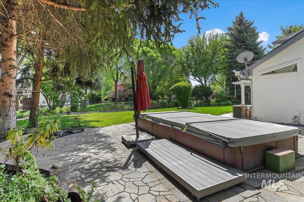 5130 N Lakemont Ln, Garden City, Idaho 83714, 4 Bedrooms, 2.5 Bathrooms, Residential For Sale, Price $999,900, 98946972