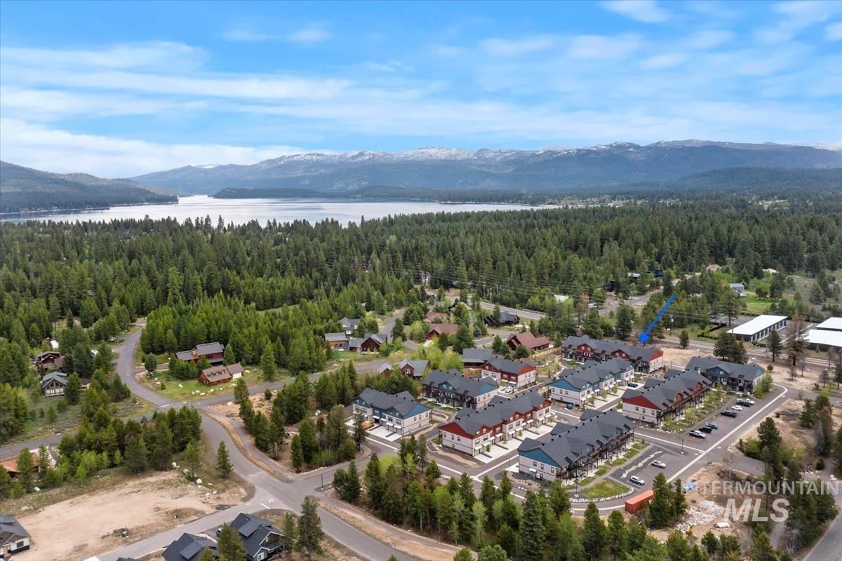 302 Broken Creek, McCall, Idaho 83638, 3 Bedrooms, 3 Bathrooms, Residential For Sale, Price $545,000, 98947046