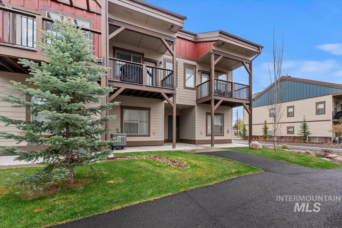 302 Broken Creek, McCall, Idaho 83638, 3 Bedrooms, 3 Bathrooms, Residential For Sale, Price $545,000, 98947046