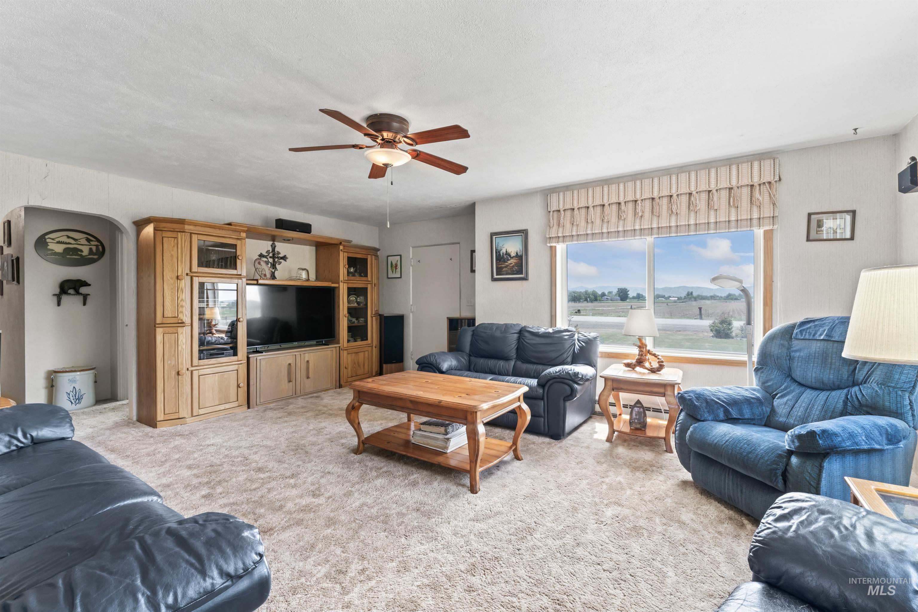 1444 W Black Canyon Hwy, Emmett, Idaho 83617, 4 Bedrooms, 2 Bathrooms, Residential For Sale, Price $850,000, 98947054