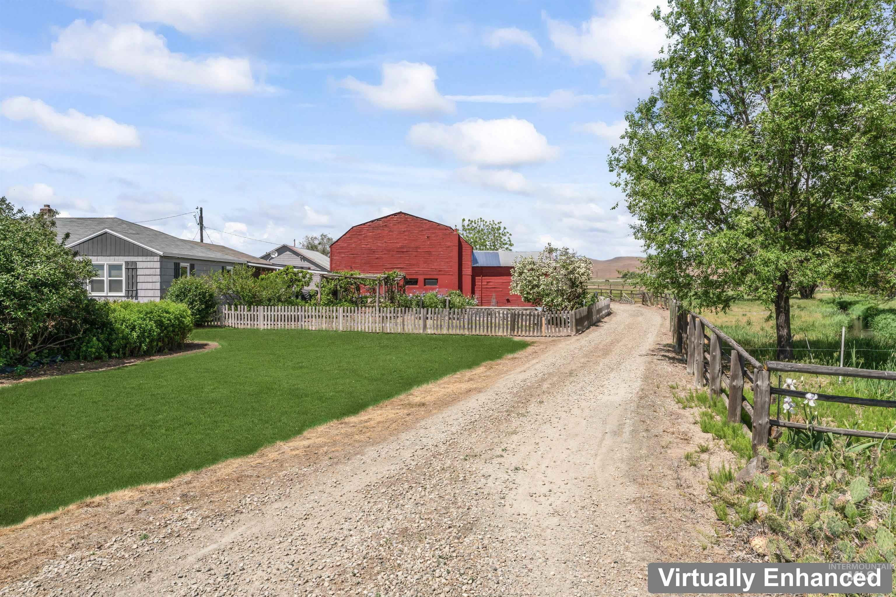 1444 W Black Canyon Hwy, Emmett, Idaho 83617, 4 Bedrooms, 2 Bathrooms, Residential For Sale, Price $850,000, 98947054