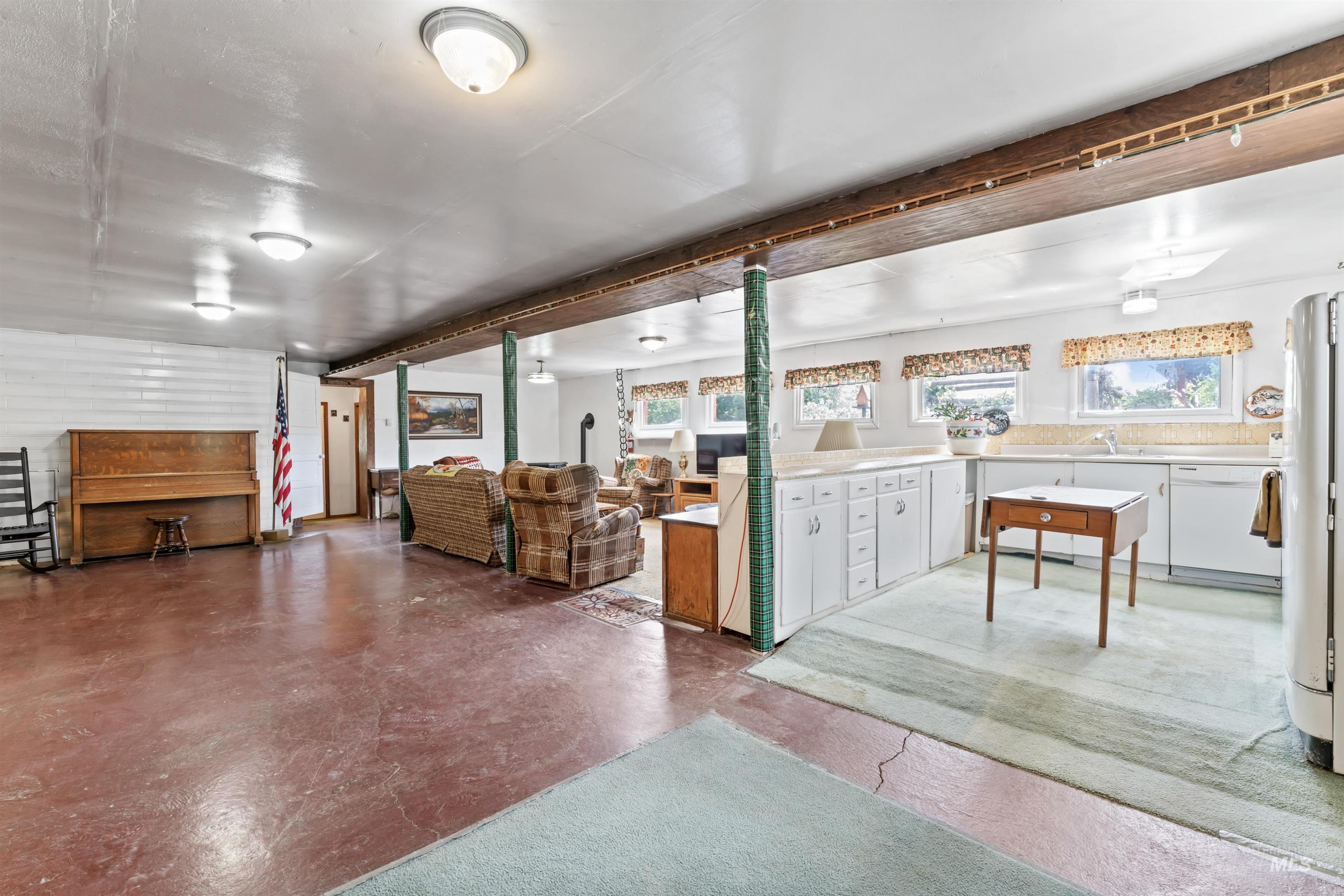 1444 W Black Canyon Hwy, Emmett, Idaho 83617, 4 Bedrooms, 2 Bathrooms, Residential For Sale, Price $850,000, 98947054