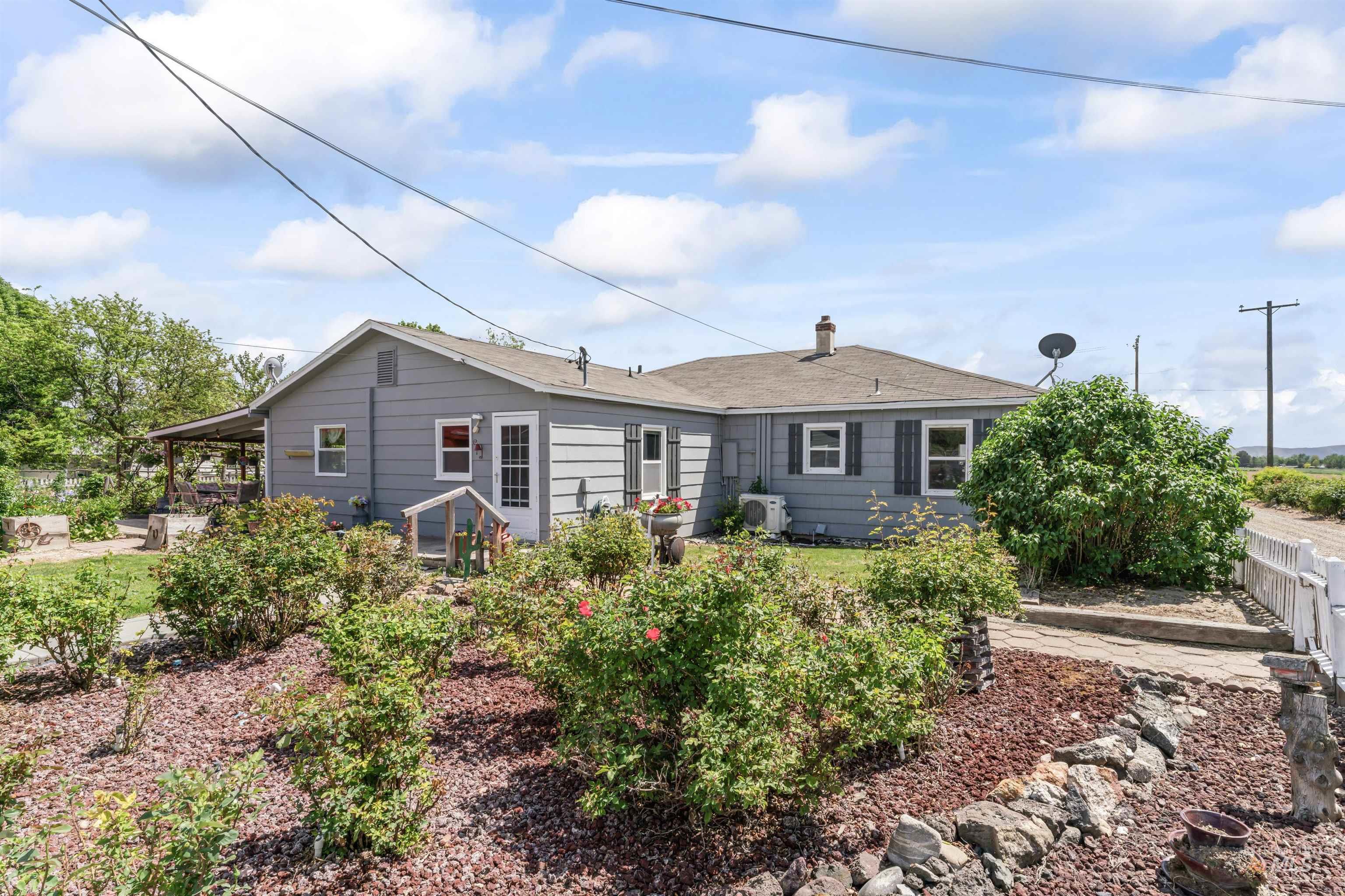 1444 W Black Canyon Hwy, Emmett, Idaho 83617, 4 Bedrooms, 2 Bathrooms, Residential For Sale, Price $850,000, 98947054
