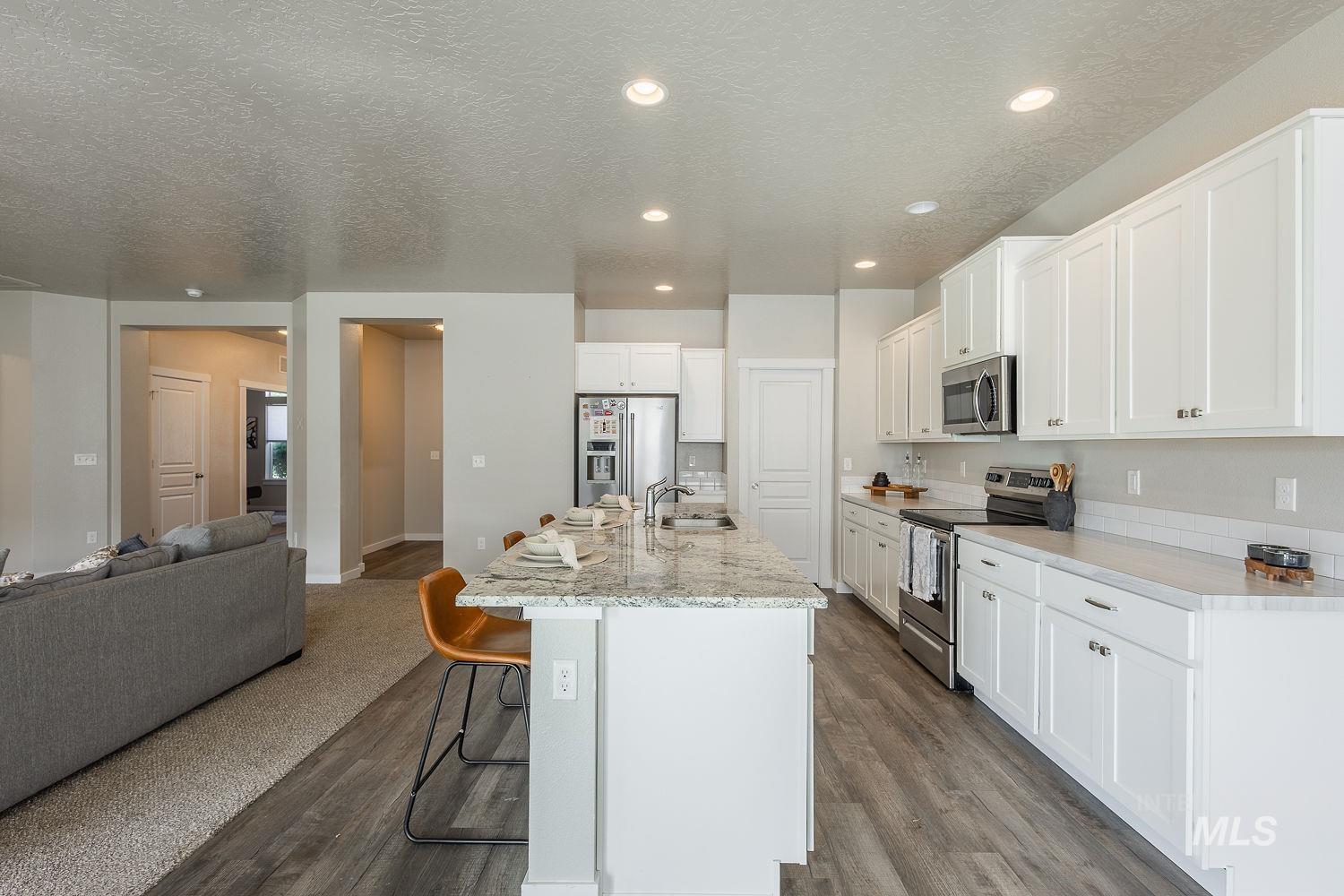 2578 N Iditarod, Kuna, Idaho 83634, 4 Bedrooms, 2 Bathrooms, Residential For Sale, Price $515,000, 98947072