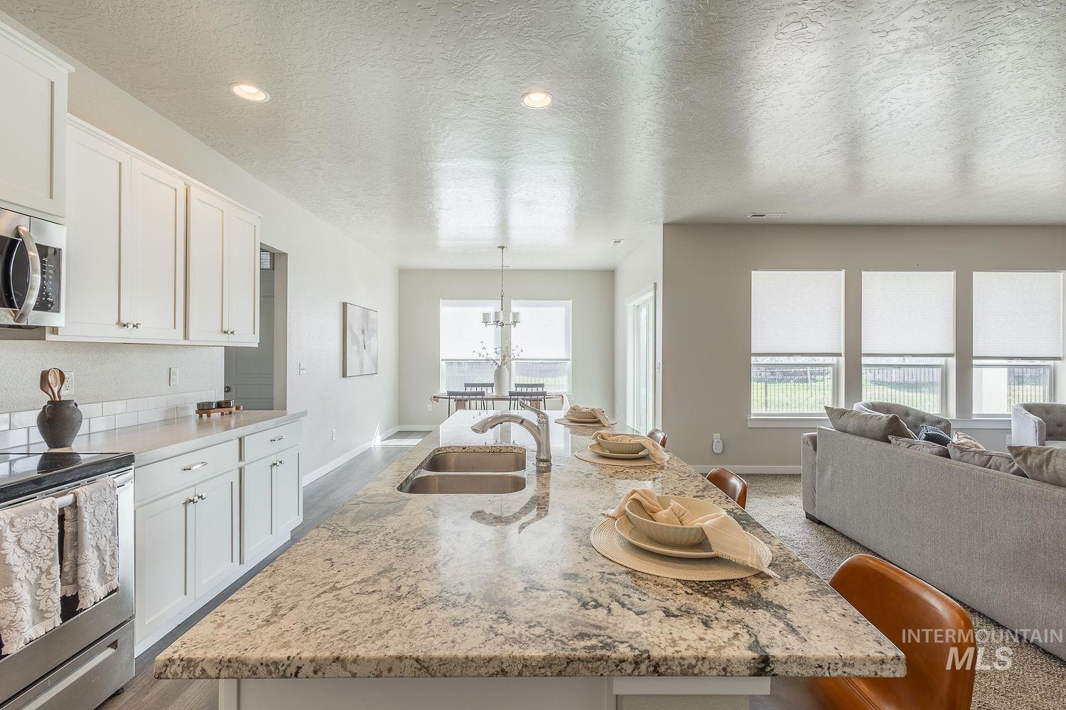 2578 N Iditarod, Kuna, Idaho 83634, 4 Bedrooms, 2 Bathrooms, Residential For Sale, Price $515,000, 98947072
