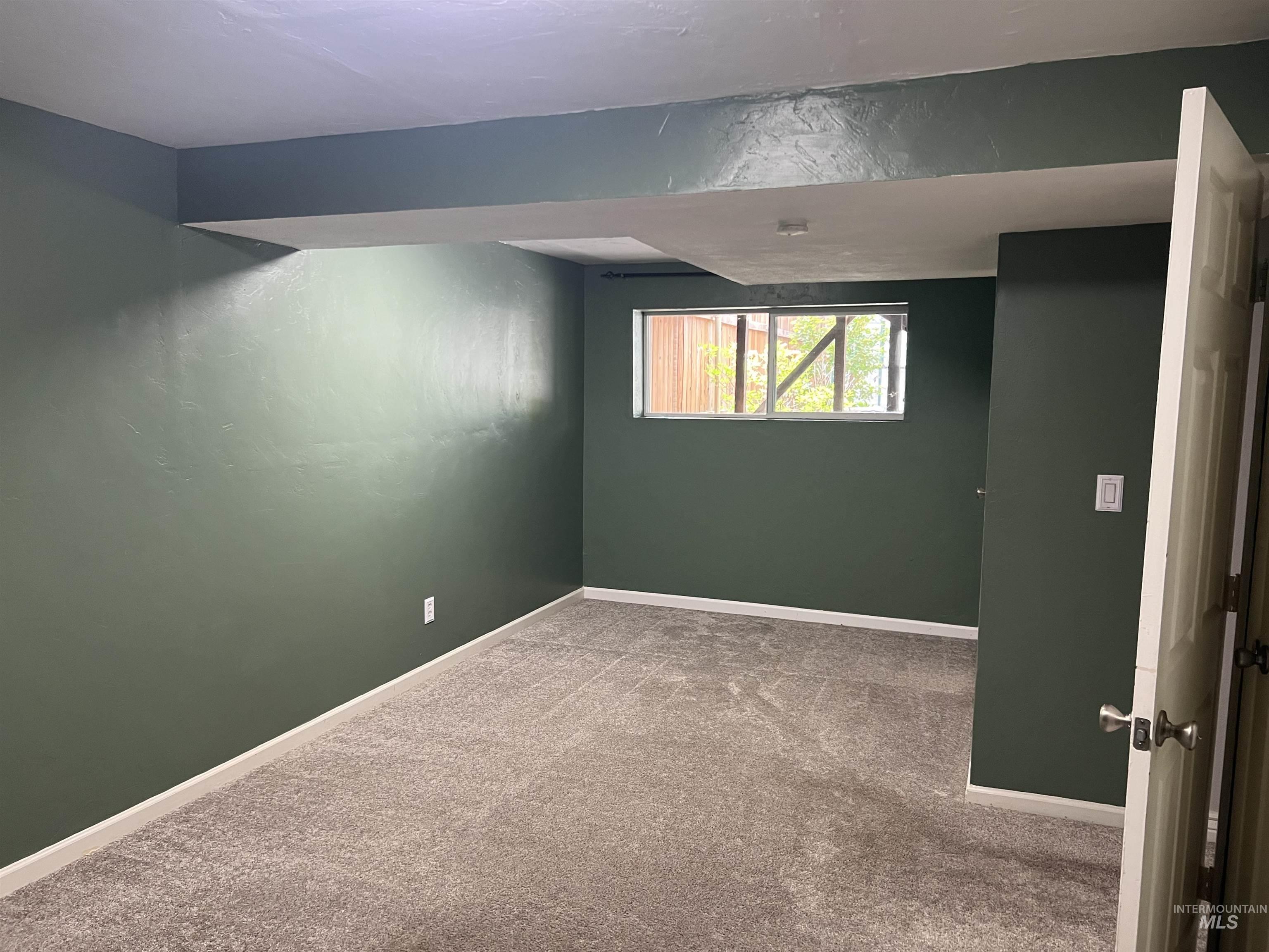 8118 W Hummel Drive, Boise, Idaho 83709, 3 Bedrooms, 2 Bathrooms, Residential For Sale, Price $499,000, 98947109
