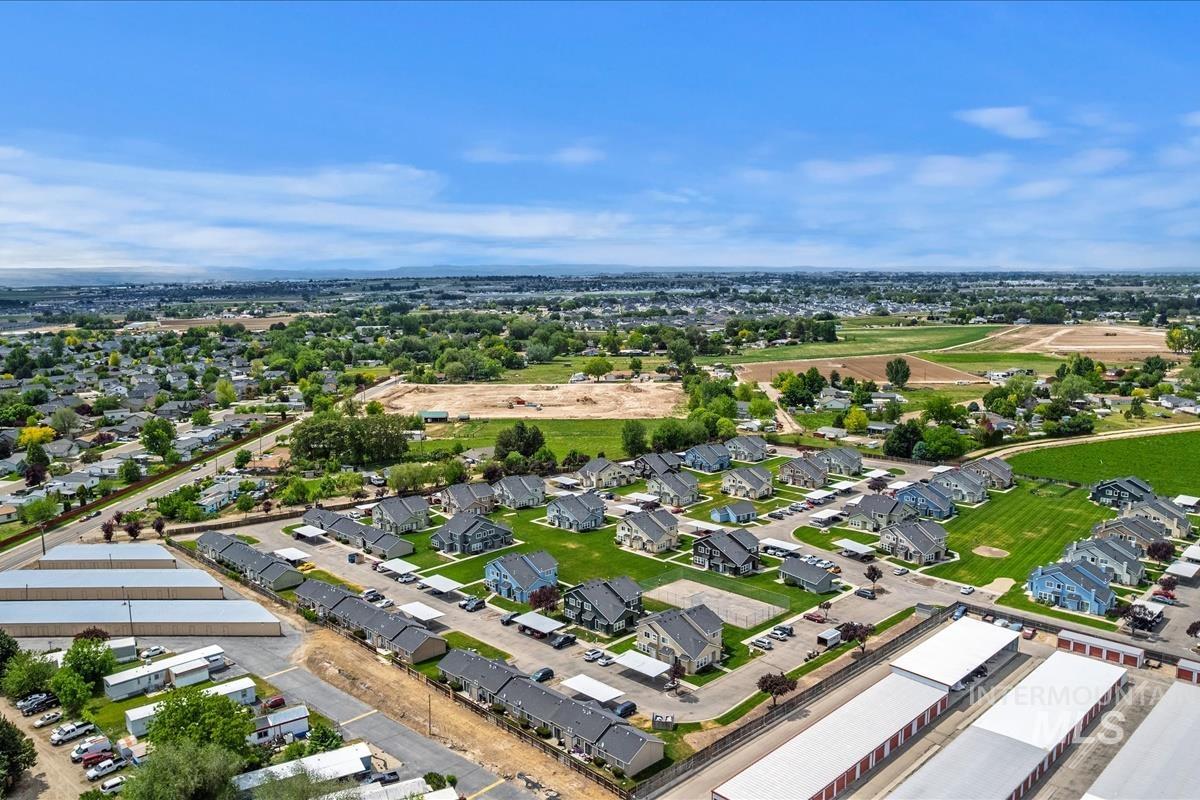 16953 N Pamela's Loop, Nampa, Idaho 83651, 2 Bedrooms, 2 Bathrooms, Residential Income For Sale, Price $839,900, 98947133