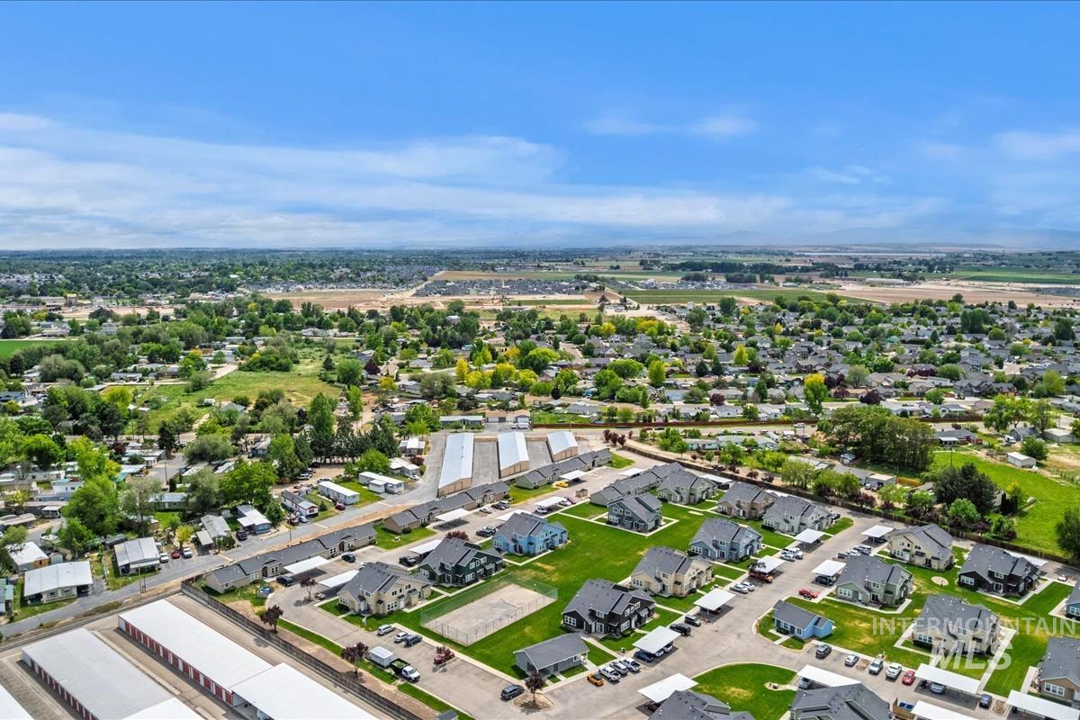 16953 N Pamela's Loop, Nampa, Idaho 83651, 2 Bedrooms, 2 Bathrooms, Residential Income For Sale, Price $839,900, 98947133